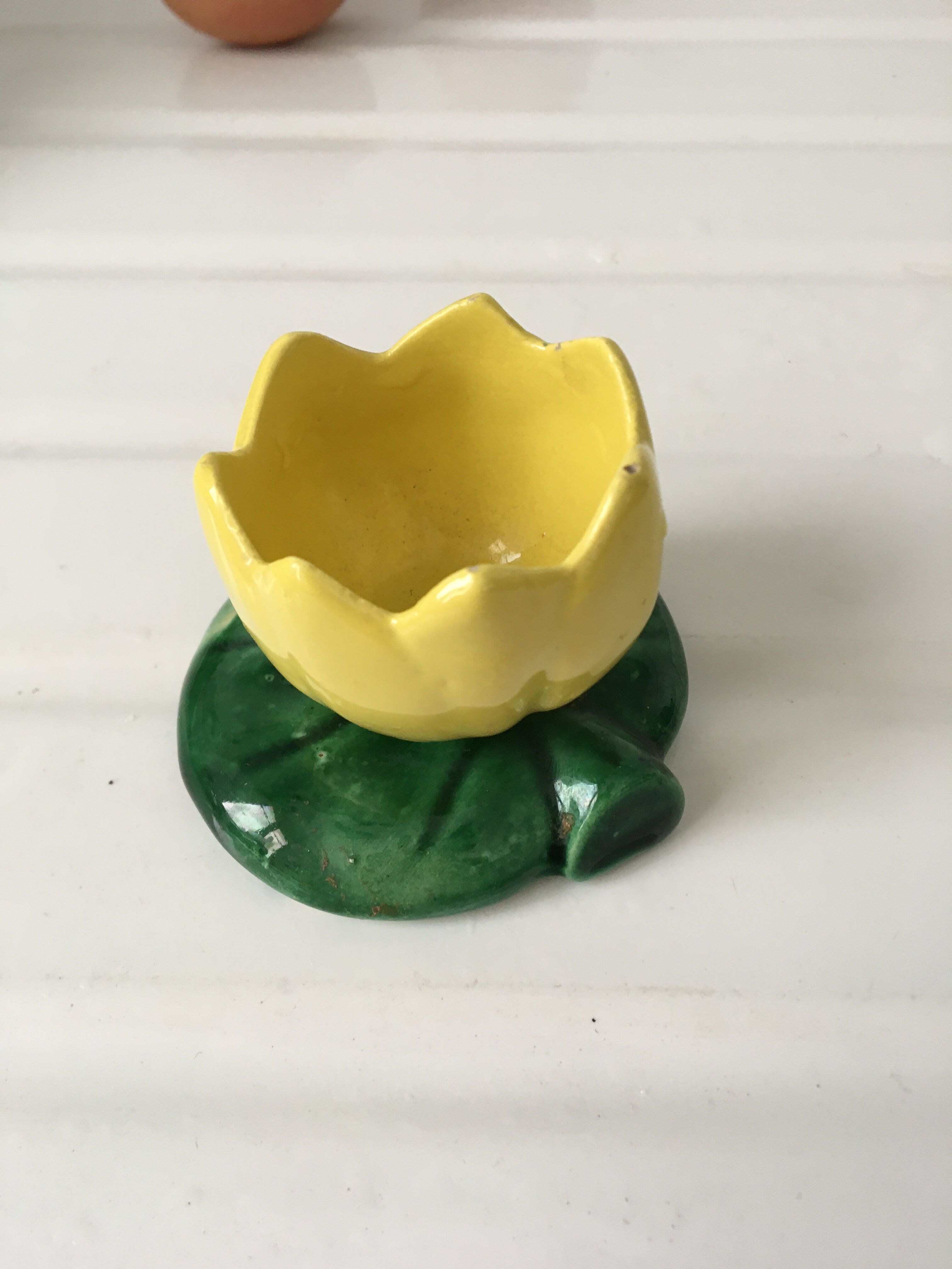 Ceramic water lily flower popple