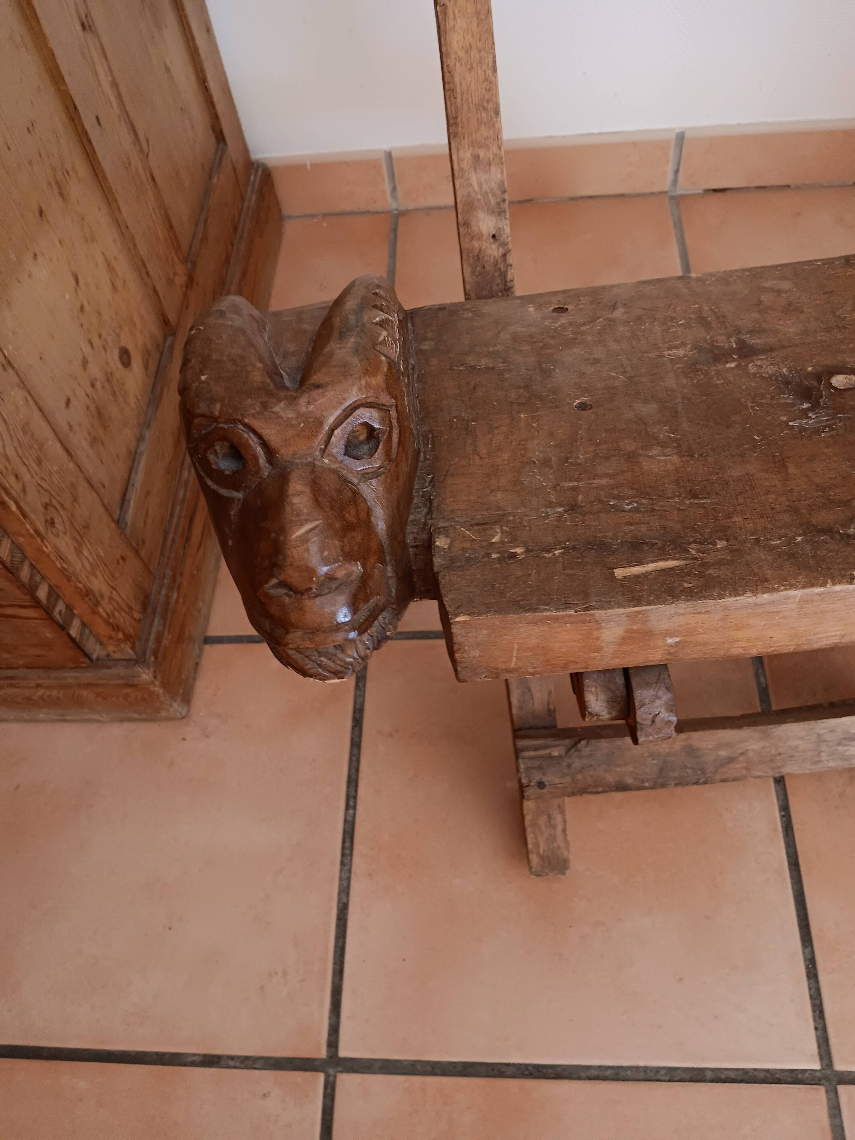 TRIBAL HUNTING CHAIR FROM GUATEMALA