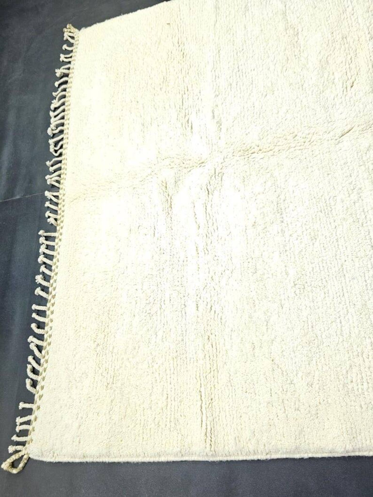 Handmade Moroccan natural wool rug size 200 x 300 cm