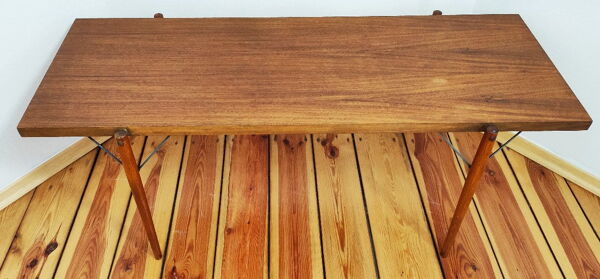 Table basse par F. Mezulanik pour UP Závody Tchécoslovaquie, années 1960