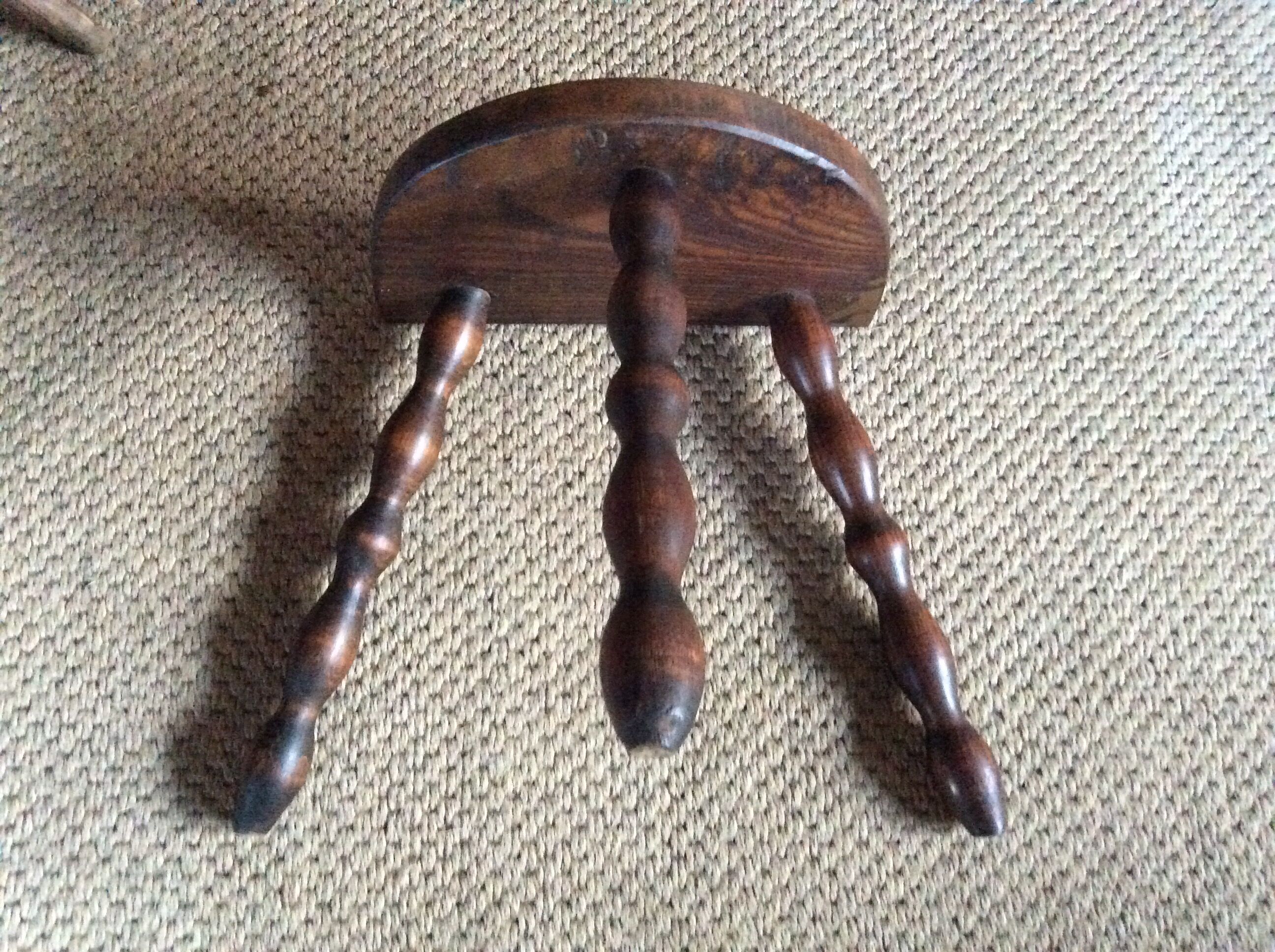 Tripod stool