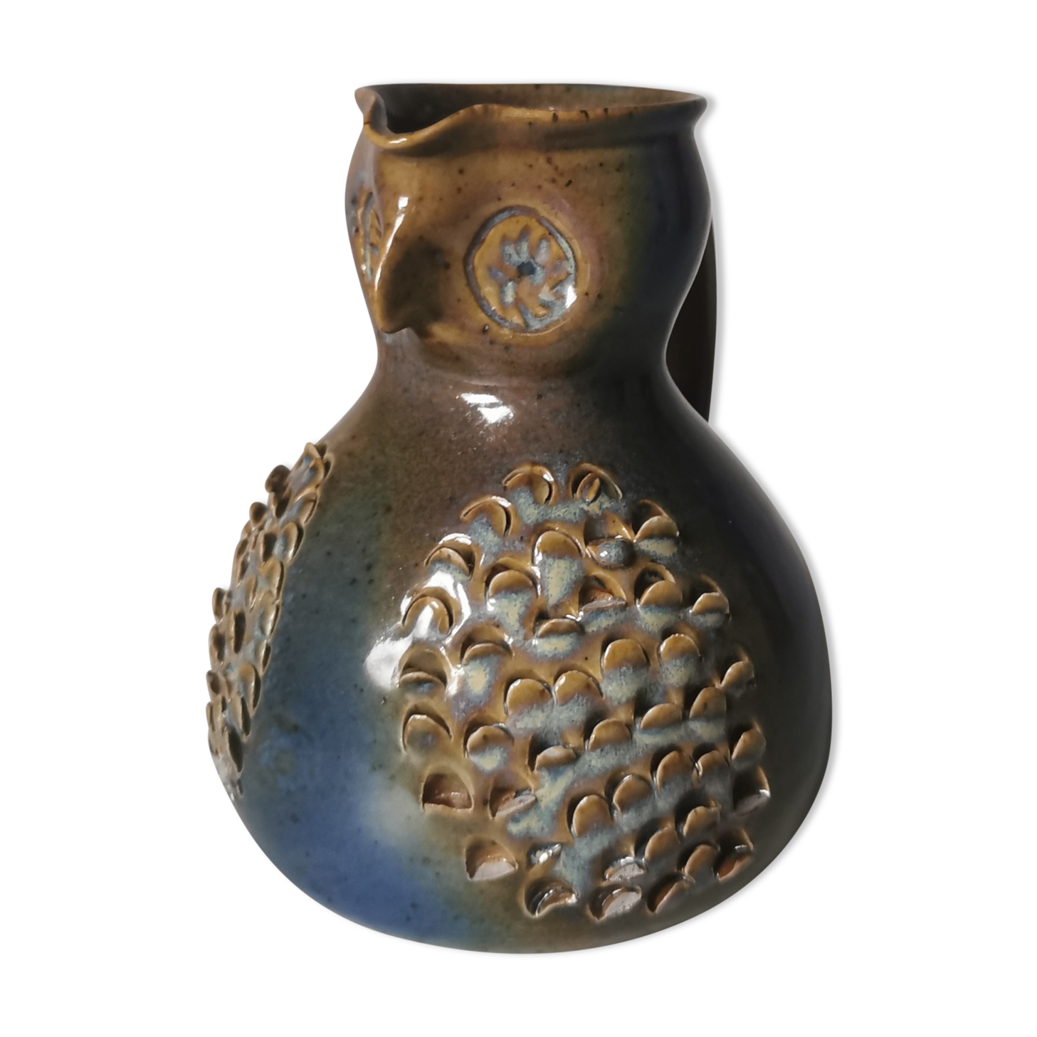 Zoomorphic pitcher owl