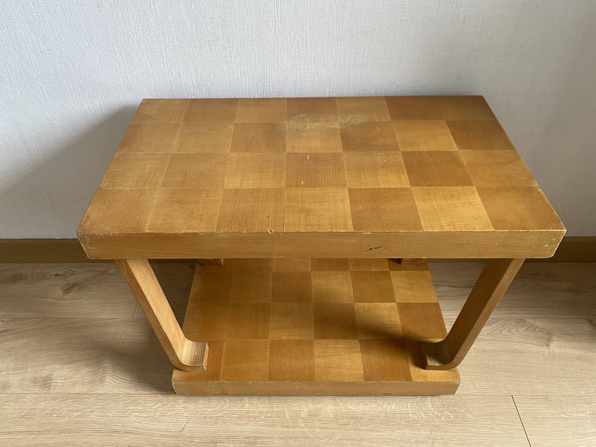 Table d’appoint Art déco à deux plateaux, placage damier et filets de