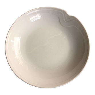 Hollow plate or presentation bowl in white porcelain