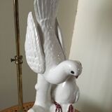 Triple white ceramic dove lamp