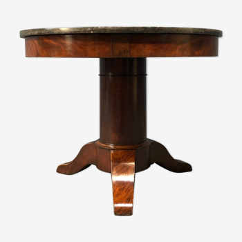 Table biedermeier ronde avec dessus en marbre