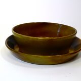 Vintage service plates and serving trays, 39 pieces, silk-screened.