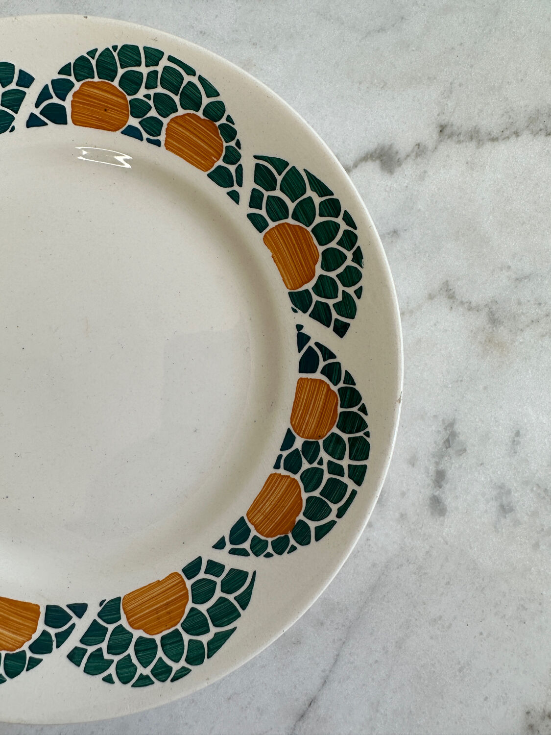 Set of 11 plates Givors France