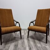 Paire de fauteuils par Antonin Suman