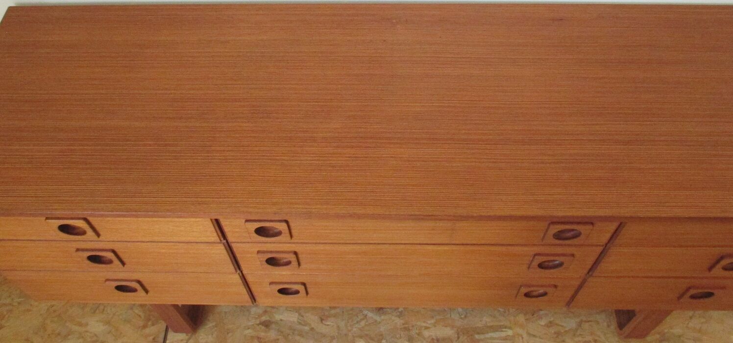 70 's teak long chest of drawers 9 drawers Shreiber