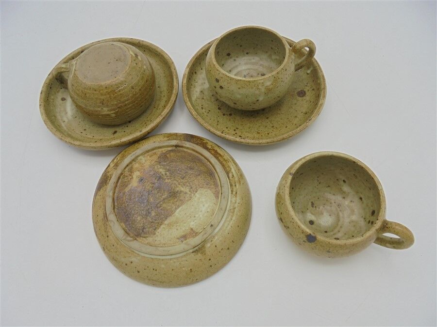 Set of 3 coffee cups in sandstone