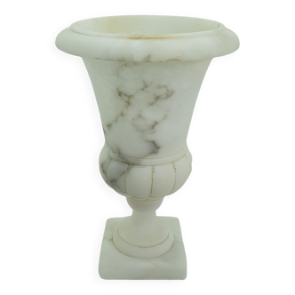 Medici alabaster vase