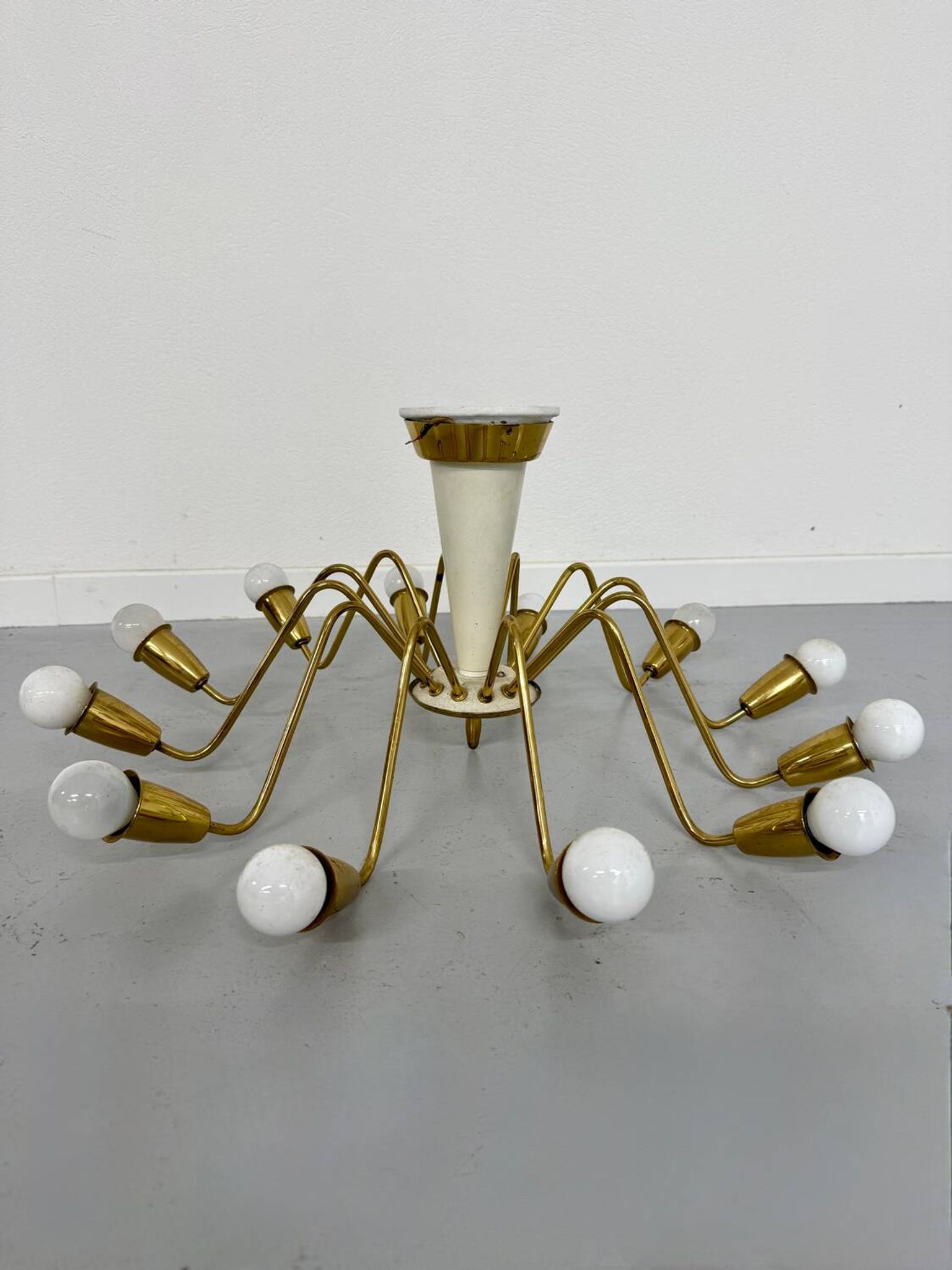 Antique 12-light Sputnik spider pendant lamp from the 60s