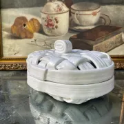 Bonbonnière en céramique tressée