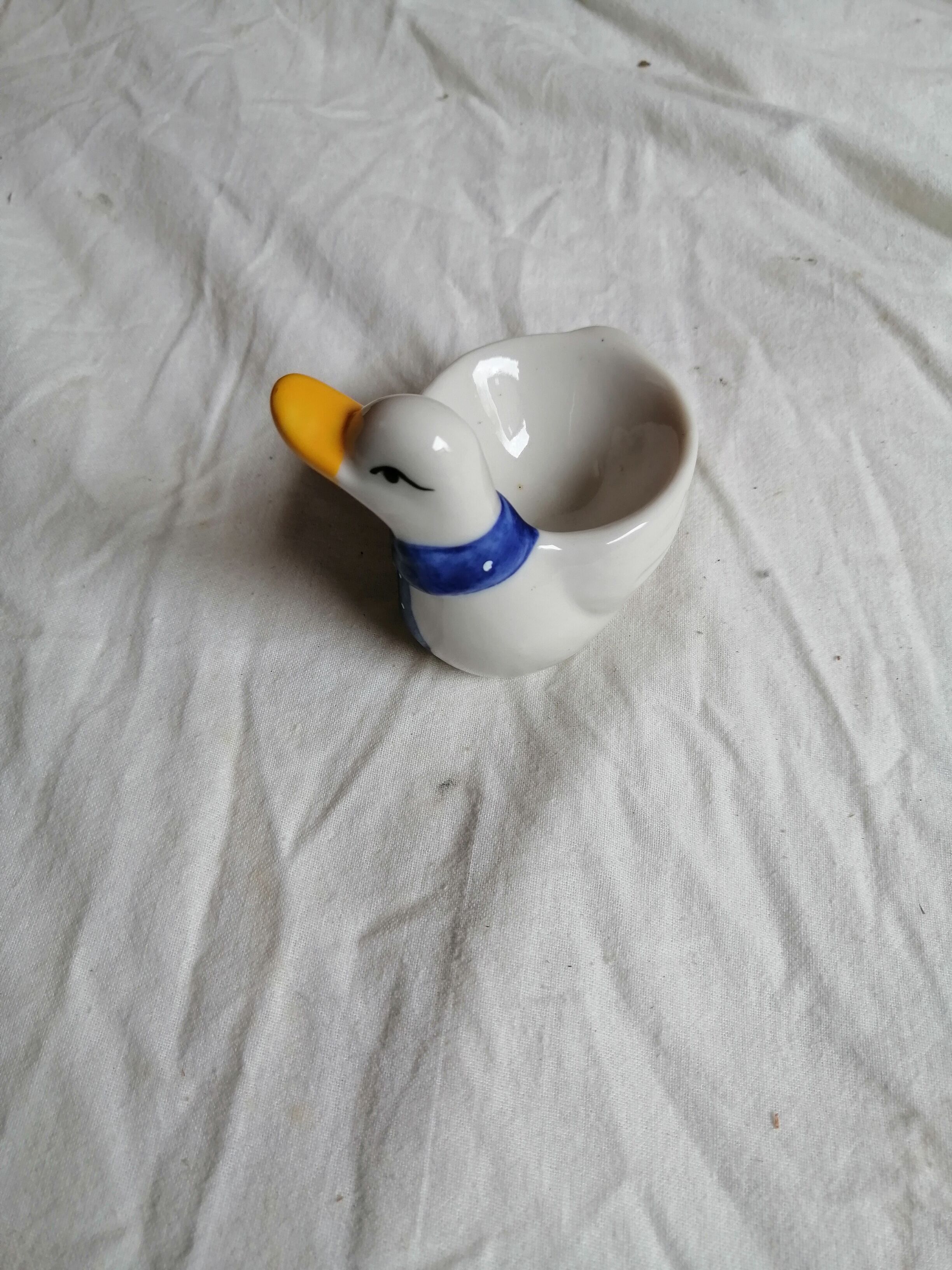 Vintage ceramic duck eggcups