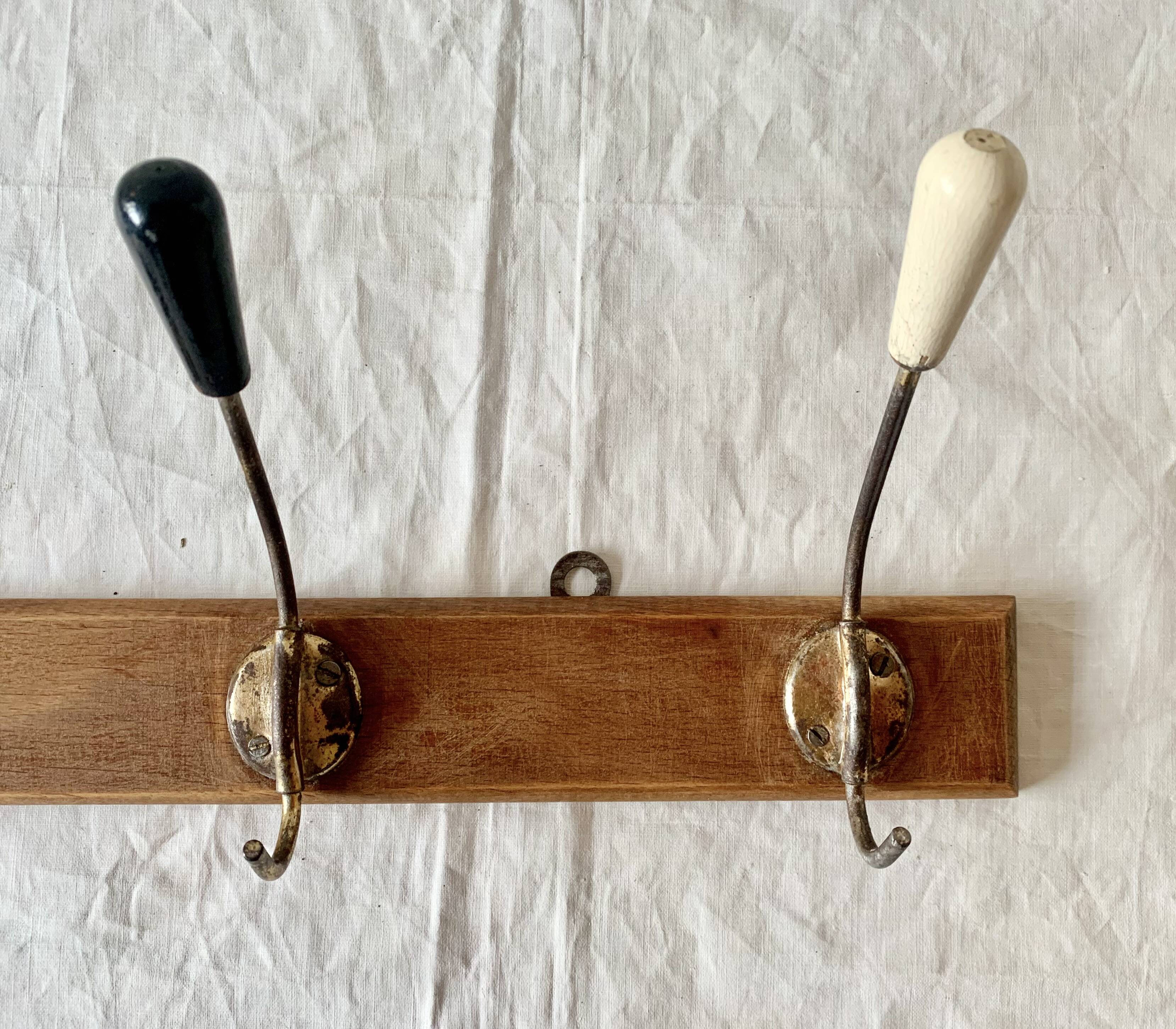 Vintage wooden wall coat rack - 4 hooks