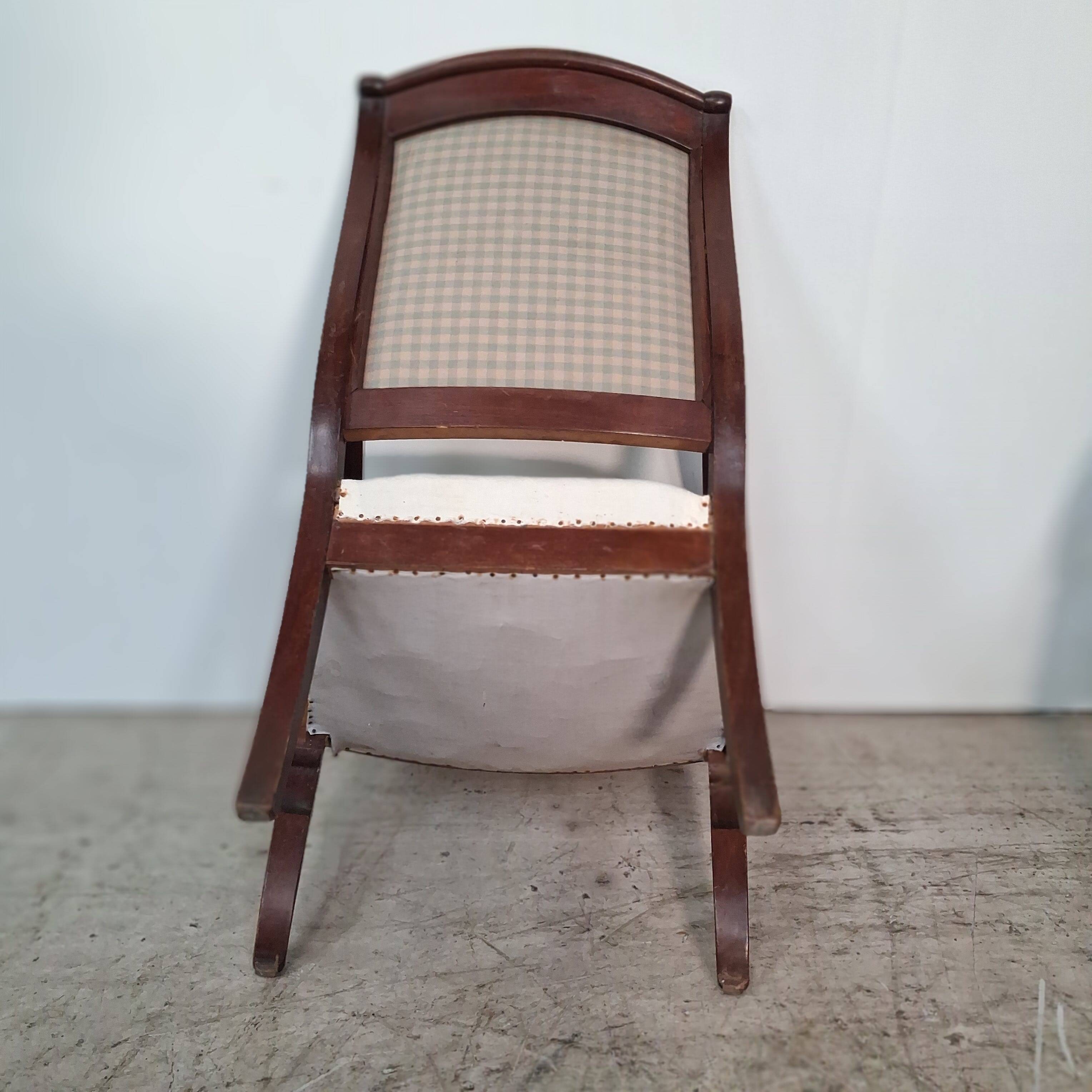 4 mahogany chairs from the Restoration period