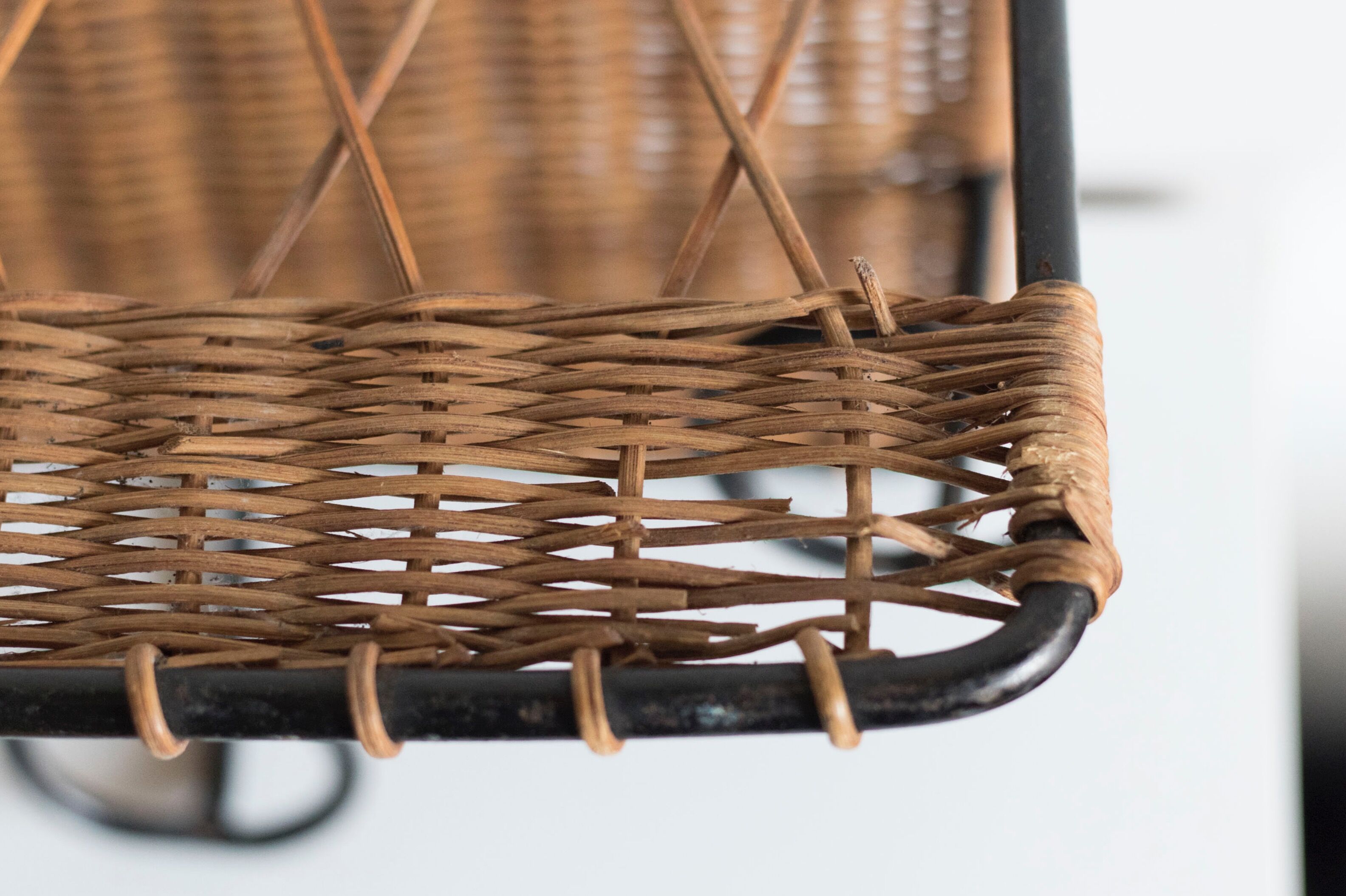 Coat rack 4 hooks in vintage rattan