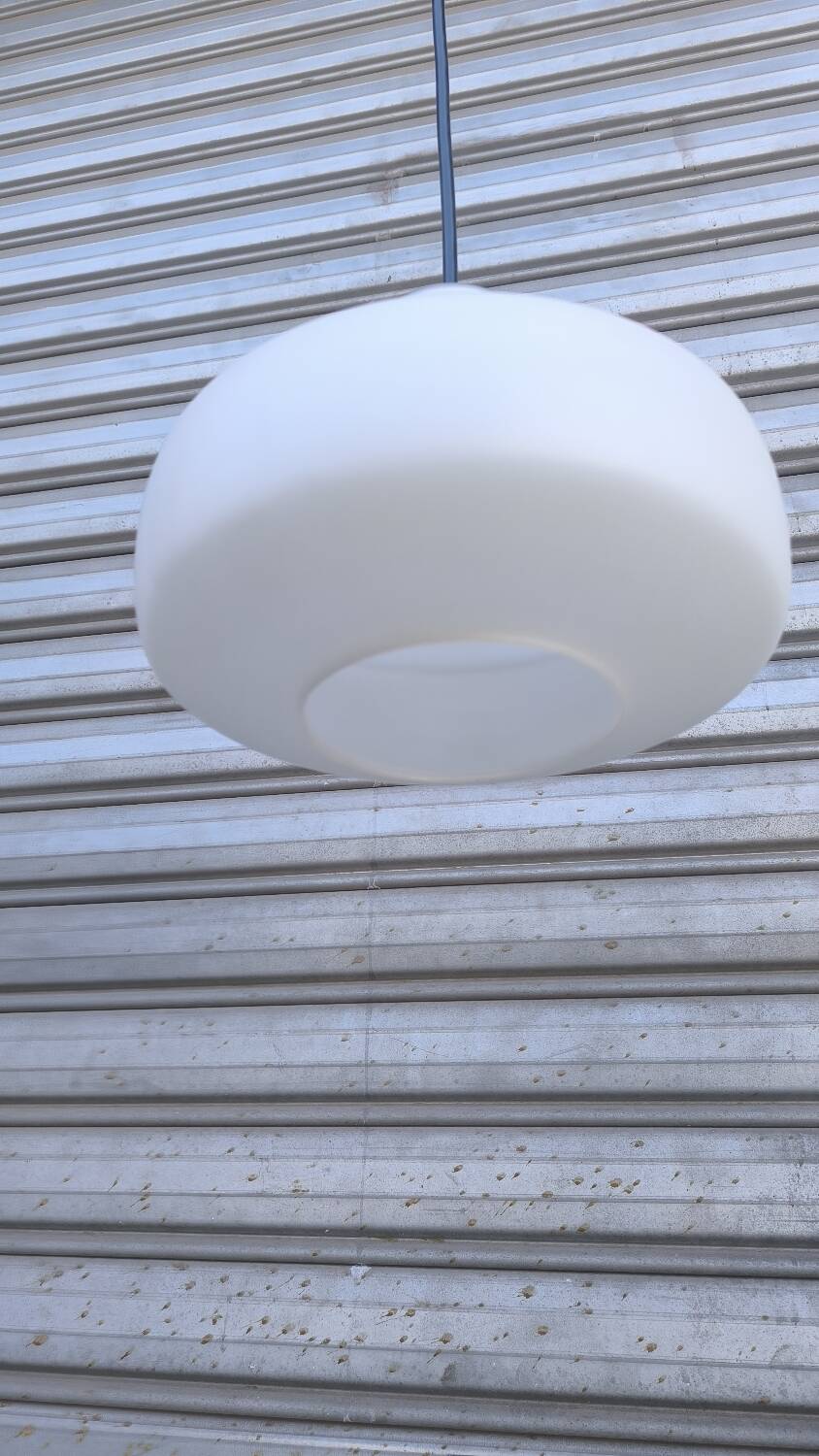 Suspension scandinave en verre opalin blanc
