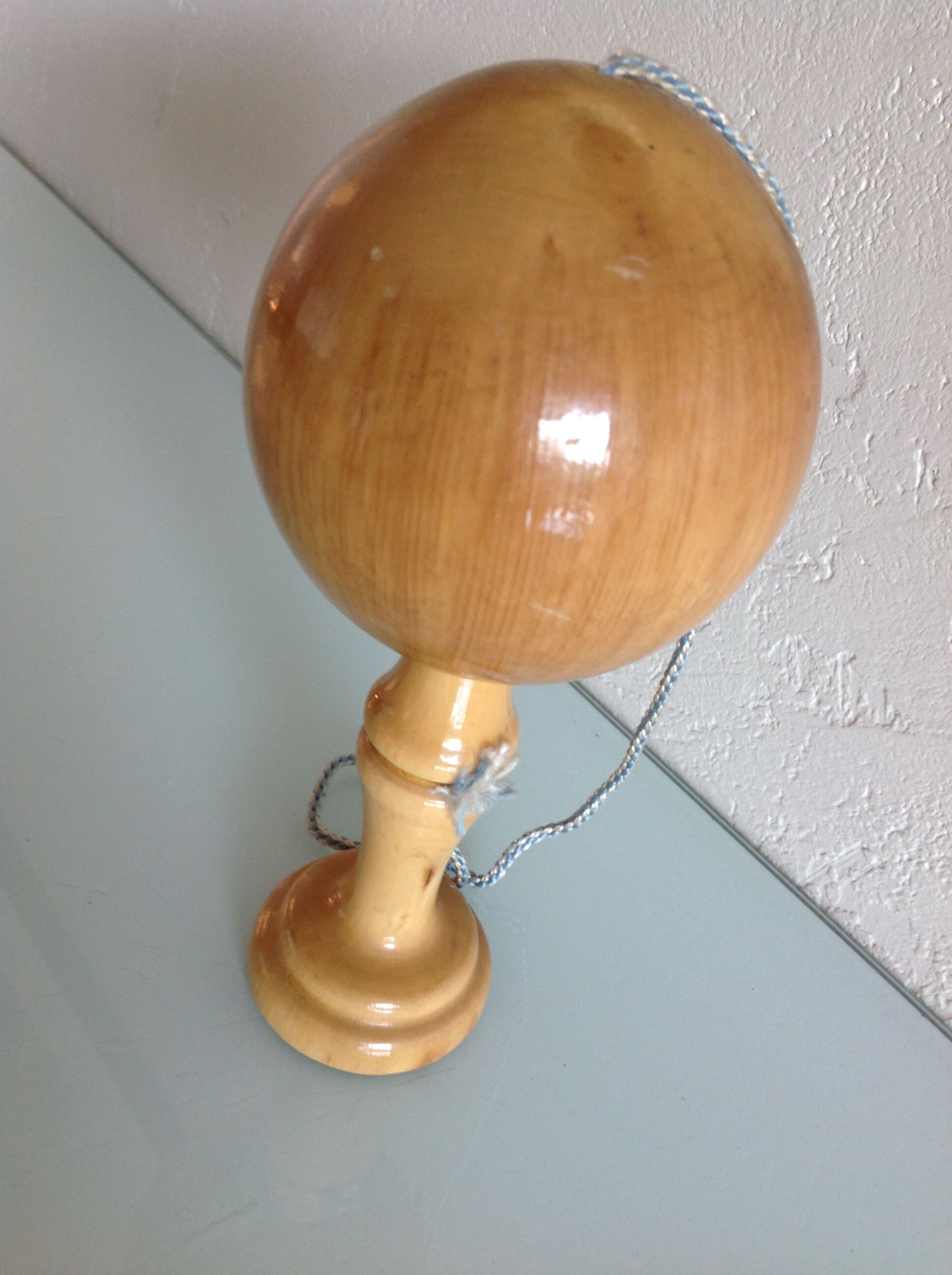 Old bilboquet in varnished wood / vintage 60s-70s