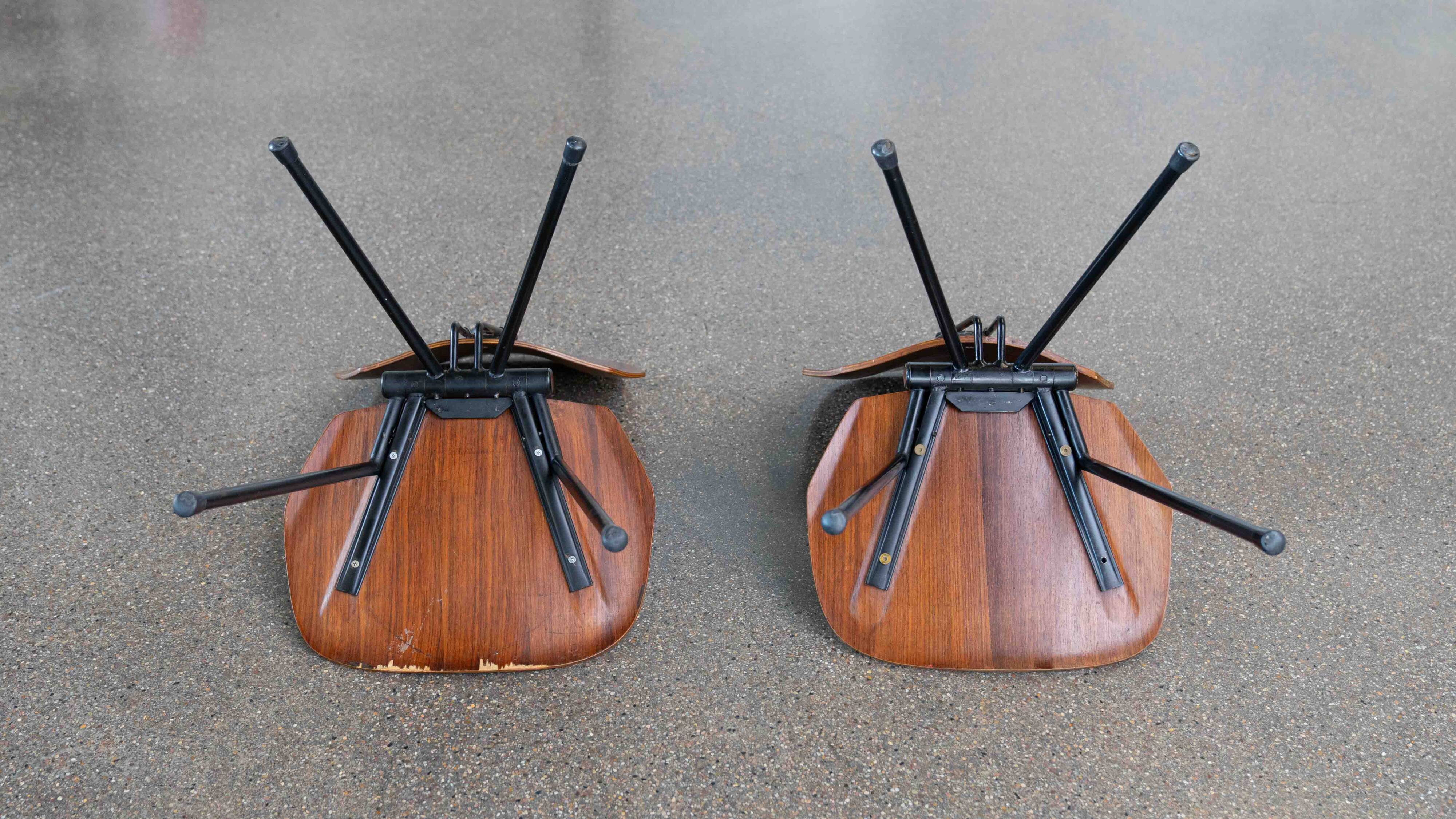 PAIR FOLDING-CHAIRS S88 BY OSVALDO BORSANI FOR TECNO