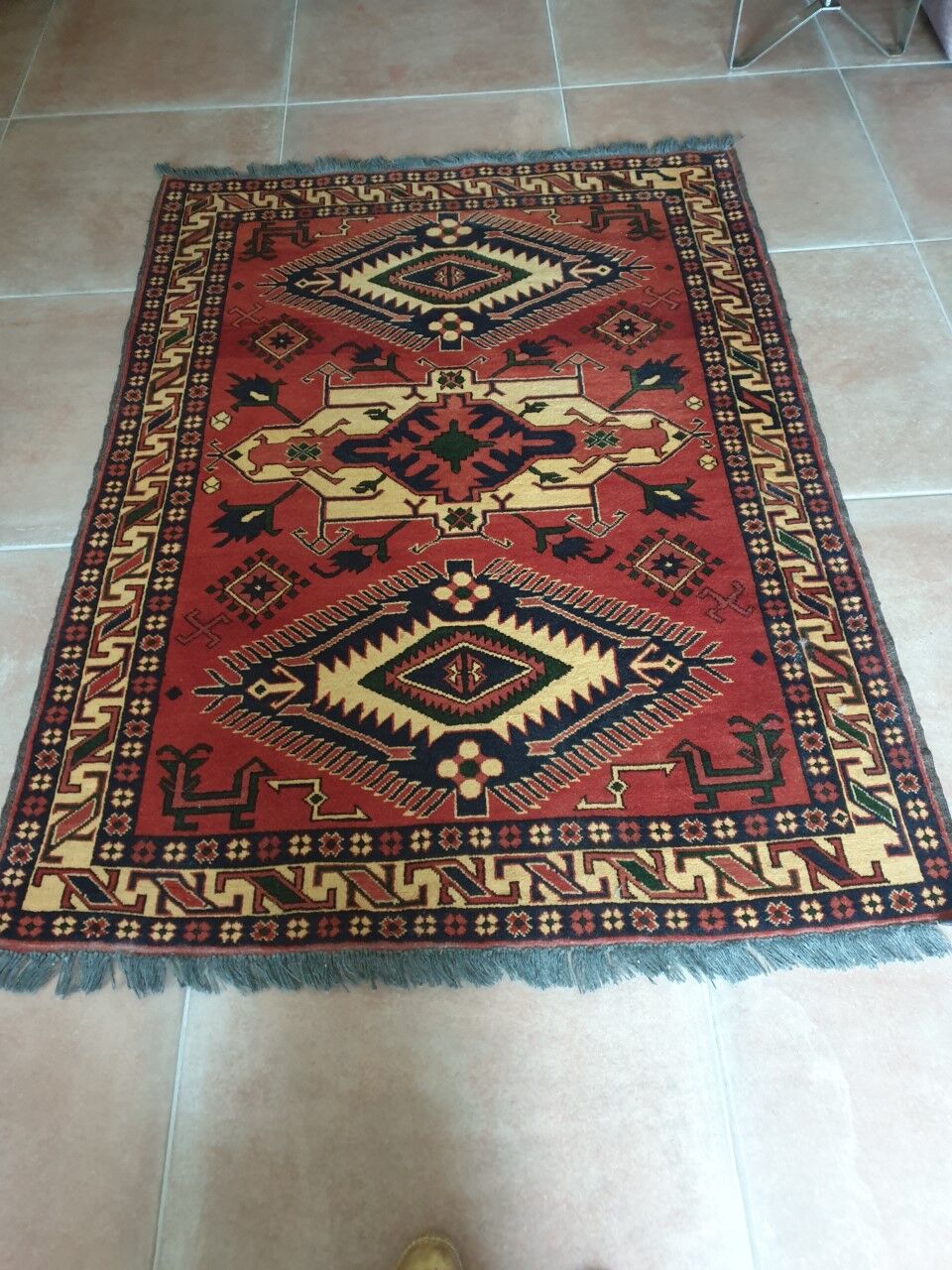 Old carpet 172/127