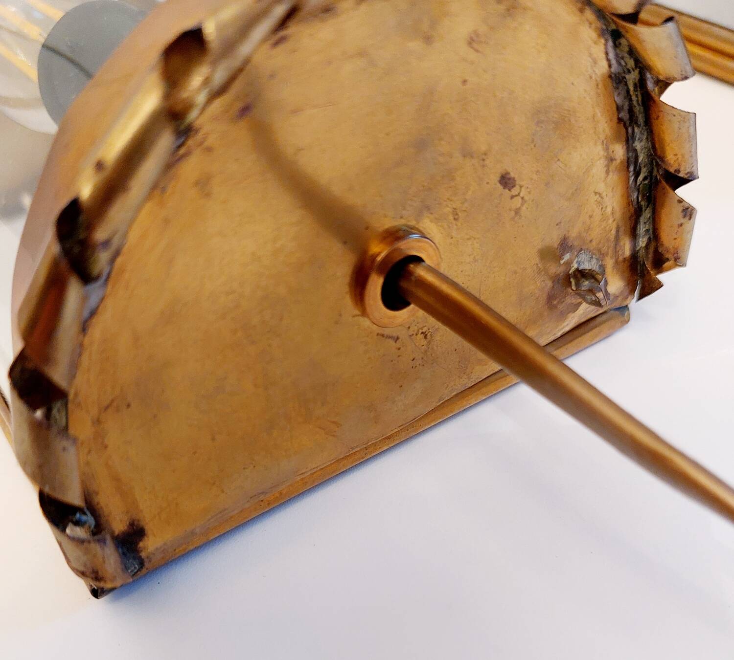 Paire d'appliques anciennes en laiton