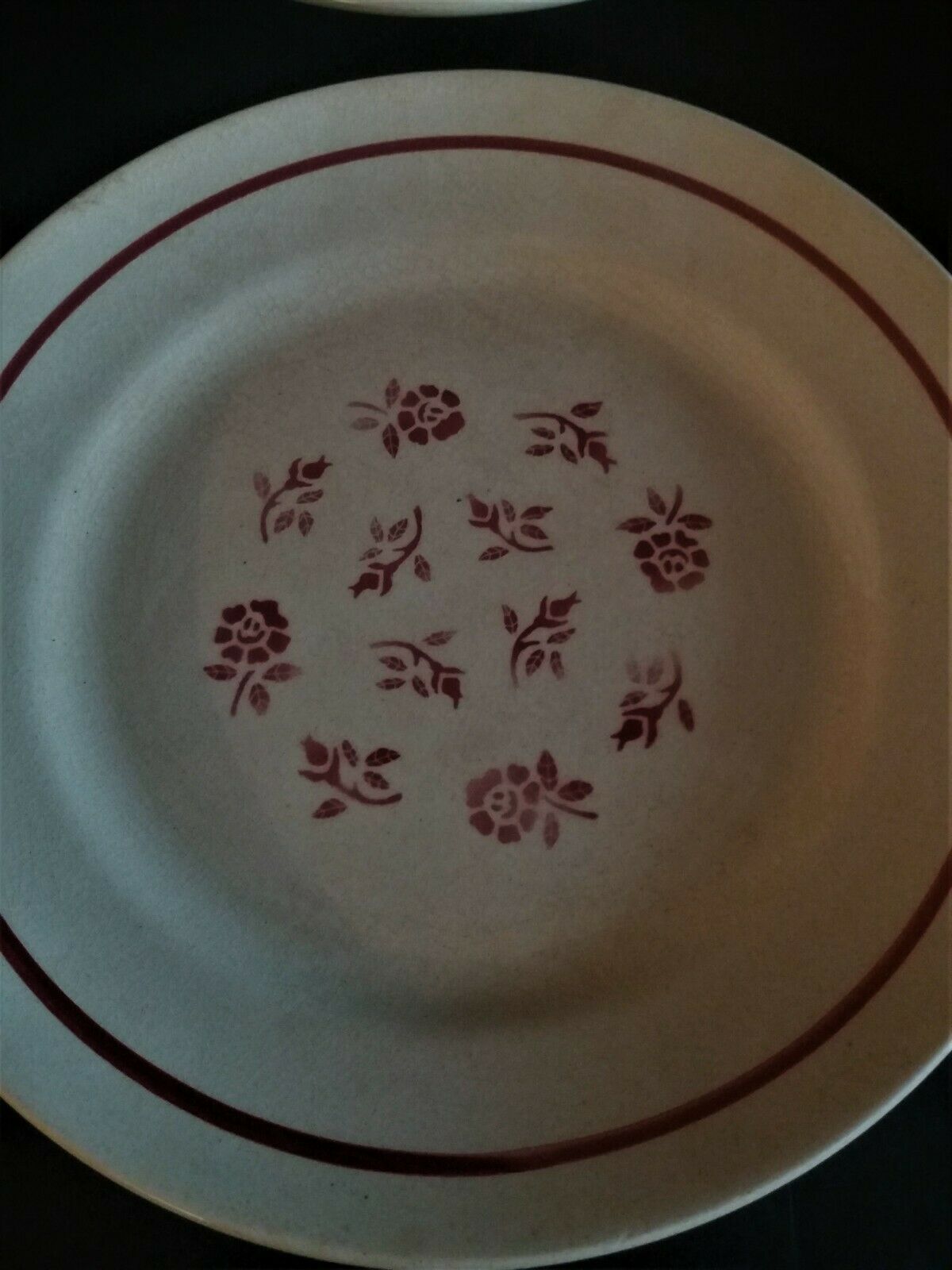 Série de six assiettes plates en faïence Pexonne modèle Alger