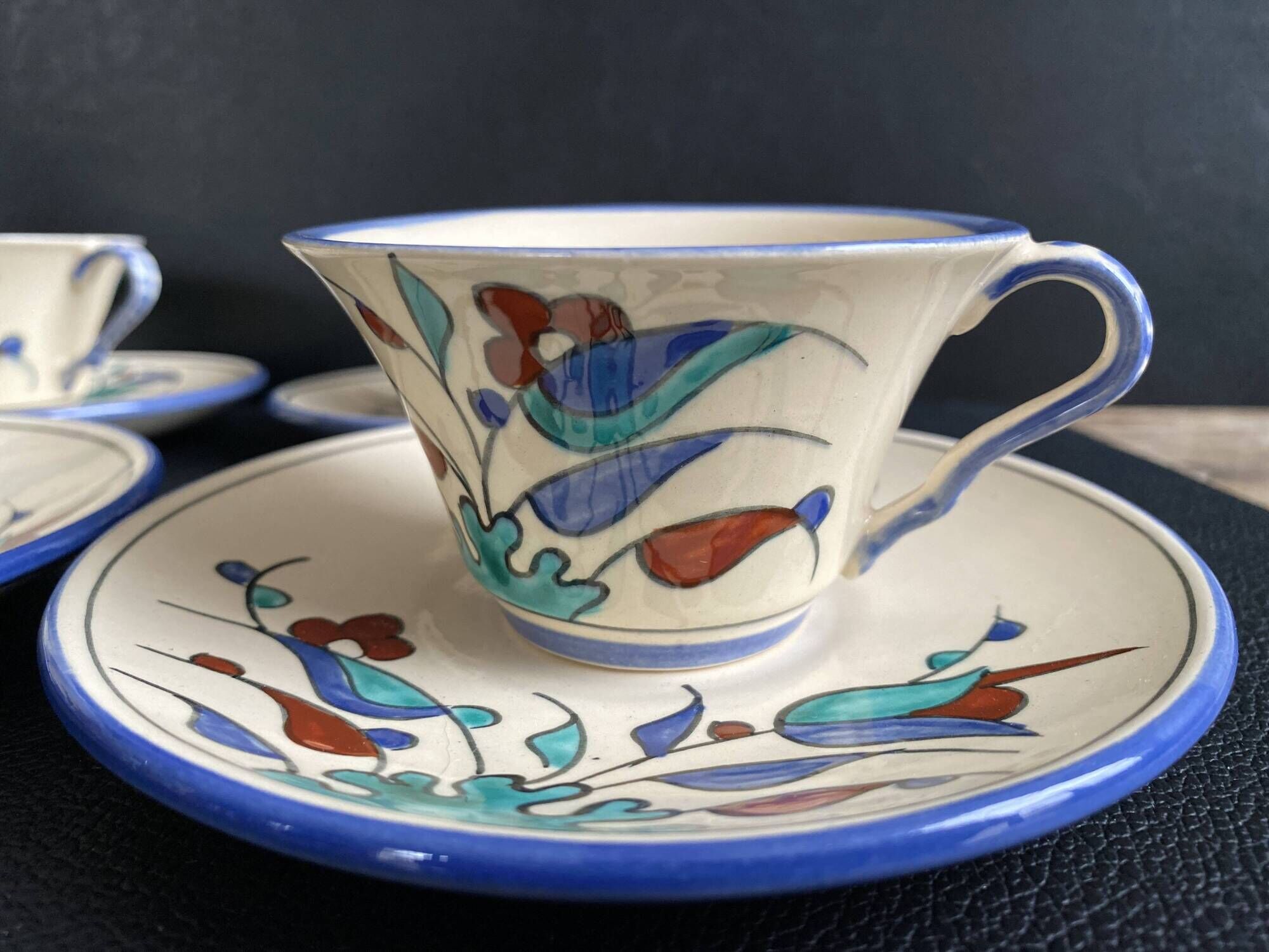 Set of 4 handmade cups and saucers – Hand-painted – Izni style