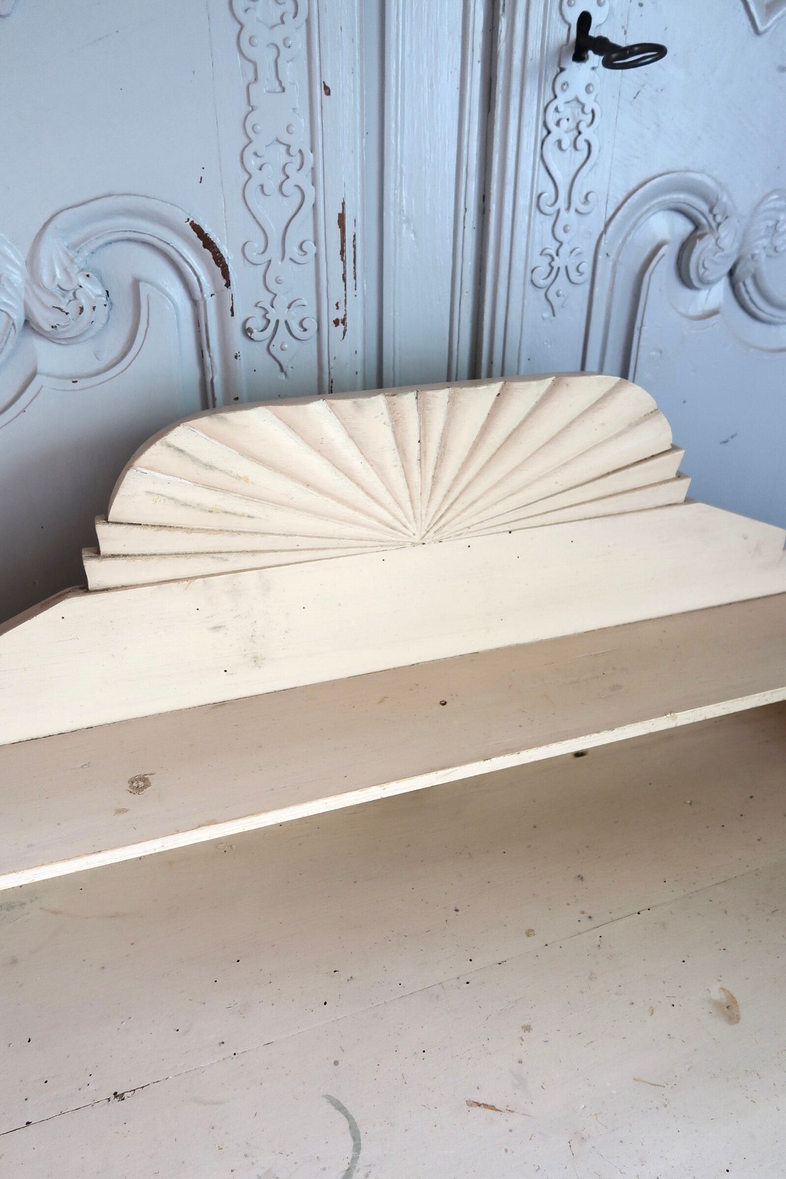 Art deco vanity desk