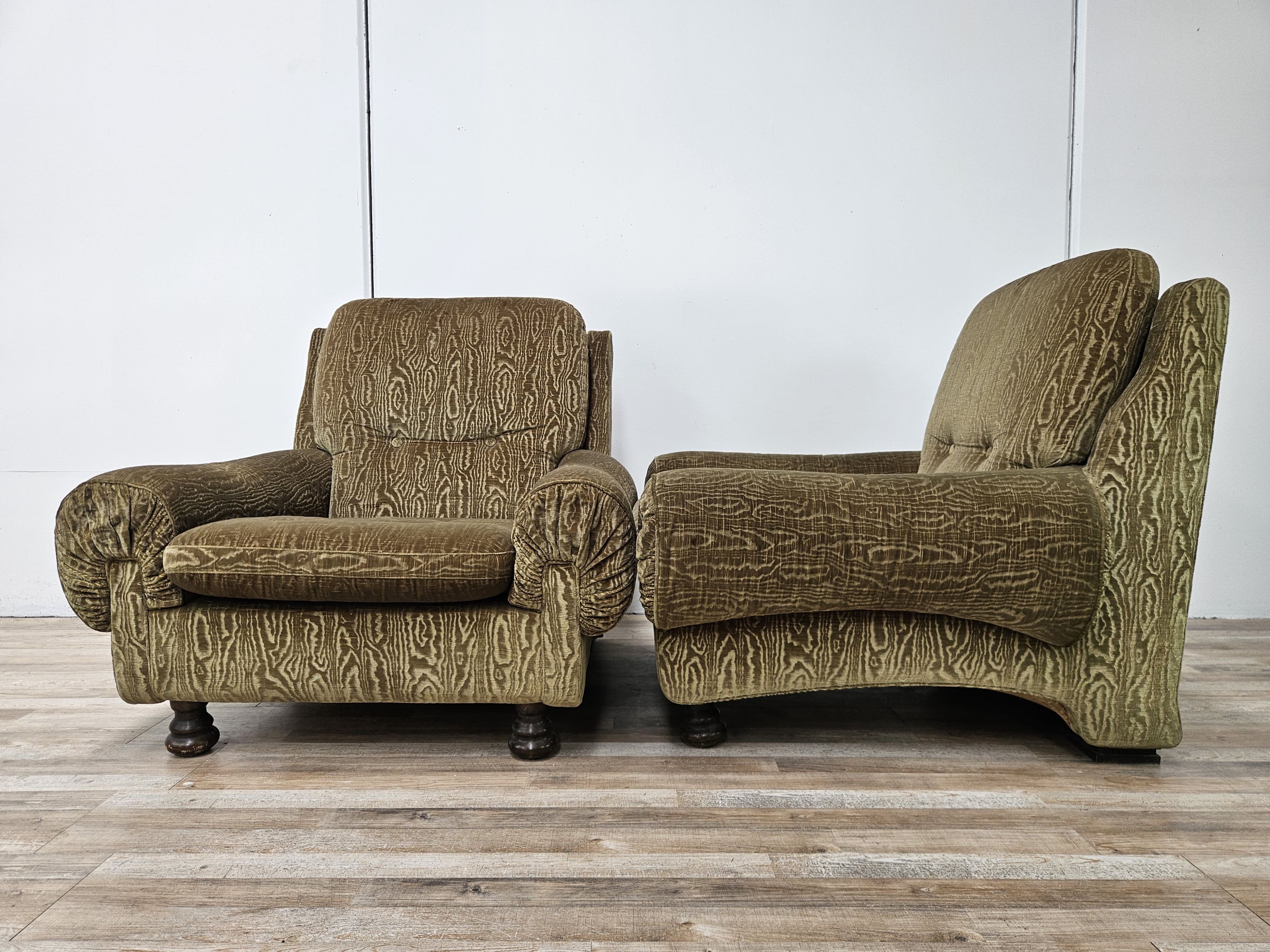 Pair of Italian armchairs from the 1970s