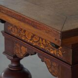 Extendable oak table with marquetry, Baroque, Danish cabinetmaker, 19th century.