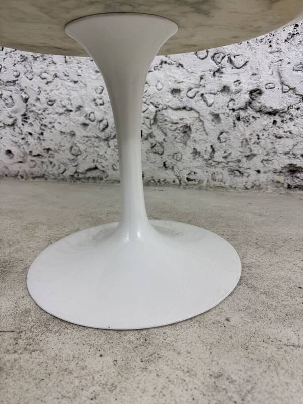 Guéridon Tulipe de Saarinen pour Knoll