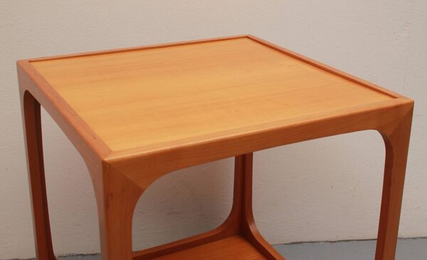 Table d'appoint cube des années 1960 en merisier, Wilhelm Renz