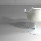 Large set of 8 tulip armchairs by Eero Saarinen for Knoll International, 1970s