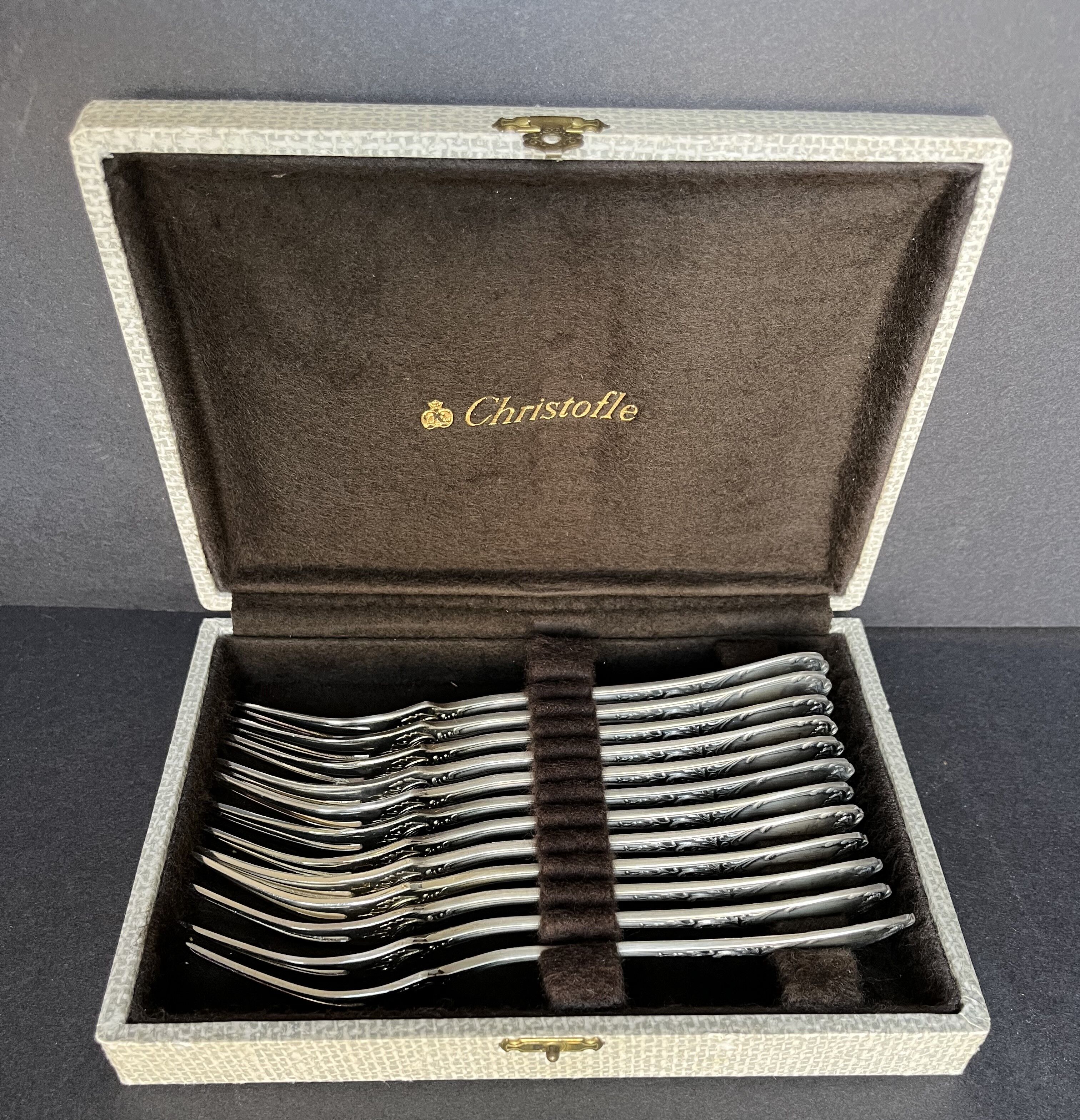 Ménagère Christofle modèle Marly 111 pièces