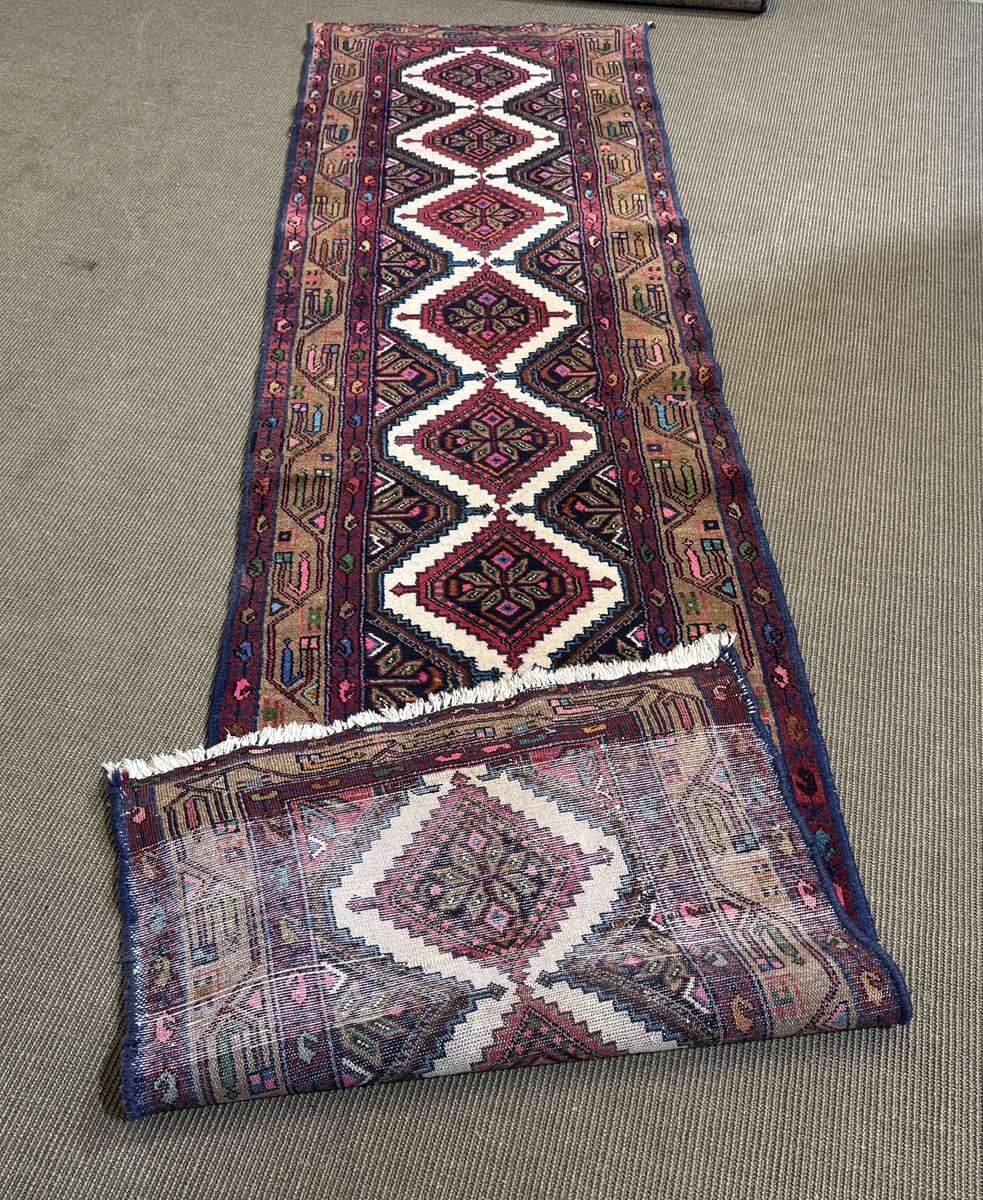 Tapis iranien en laine fait main