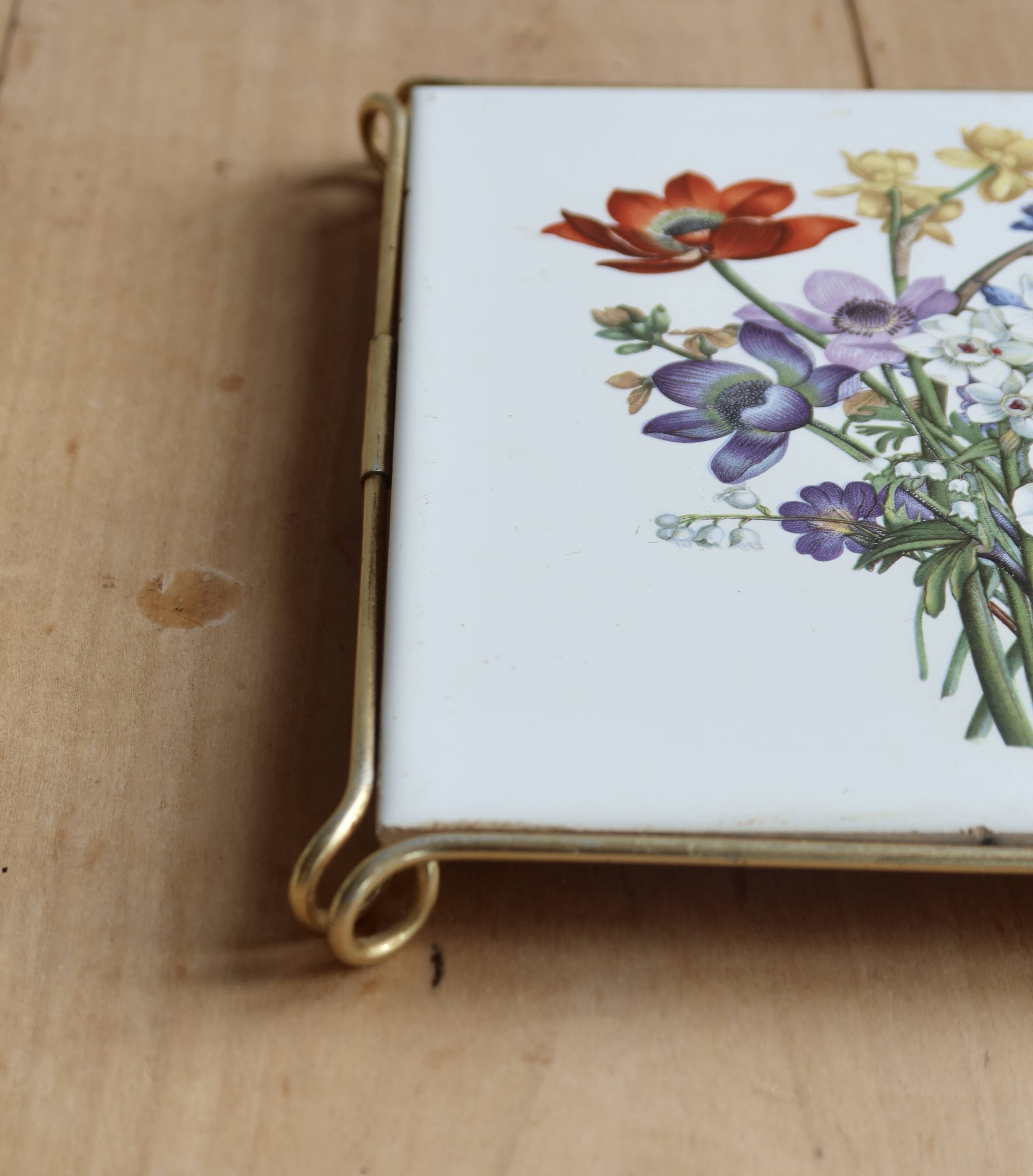 Vintage Villeroy & Boch trivet – Floral earthenware tile