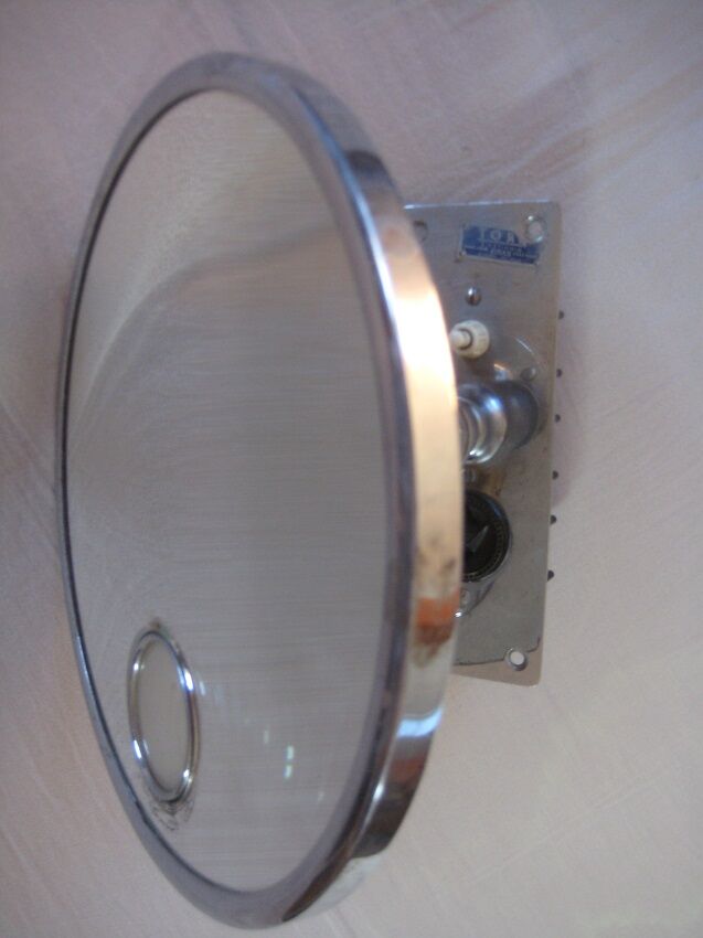 Vintage mirror grinding and illuminating