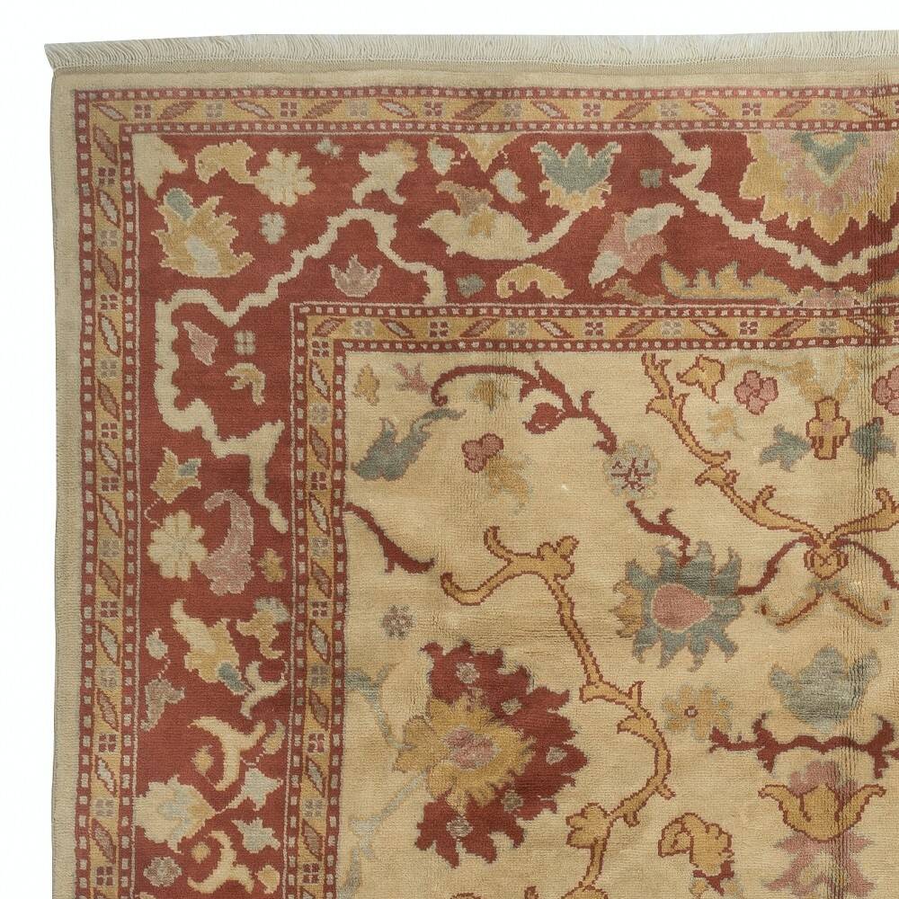 Vintage Handmade Turkish Oushak Rug. 100% Wool. Excellent Condition