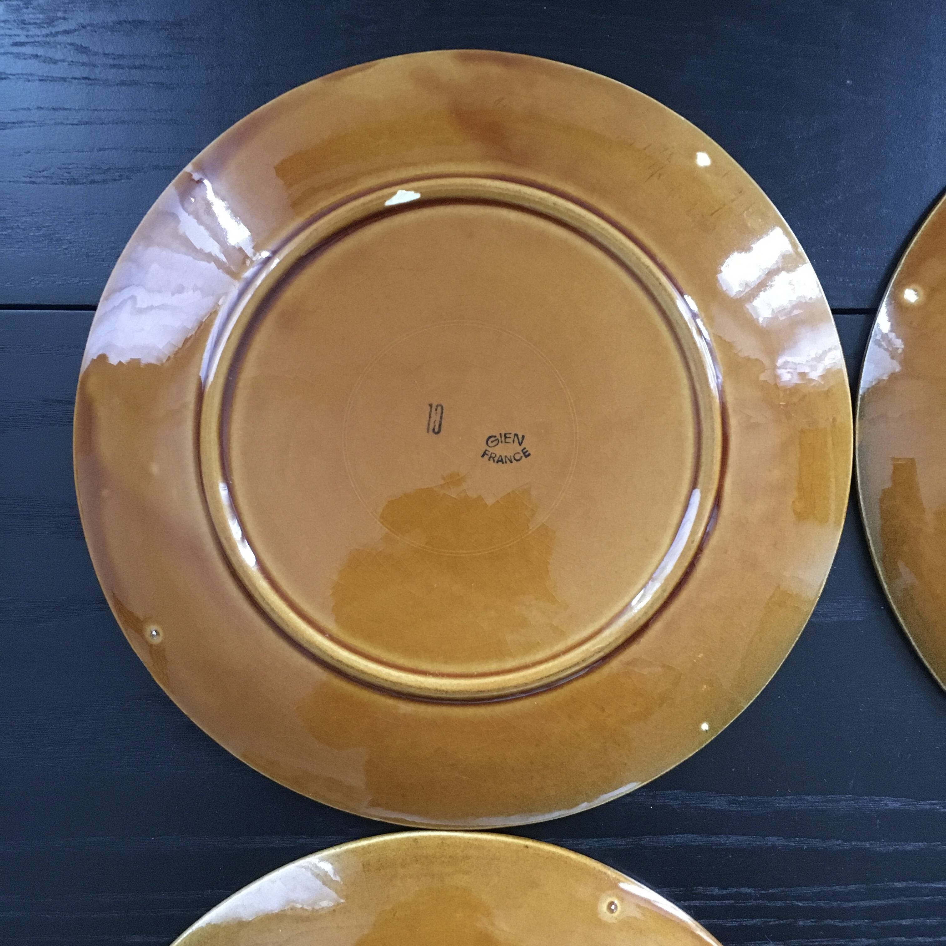 Set of 4 Gien plates