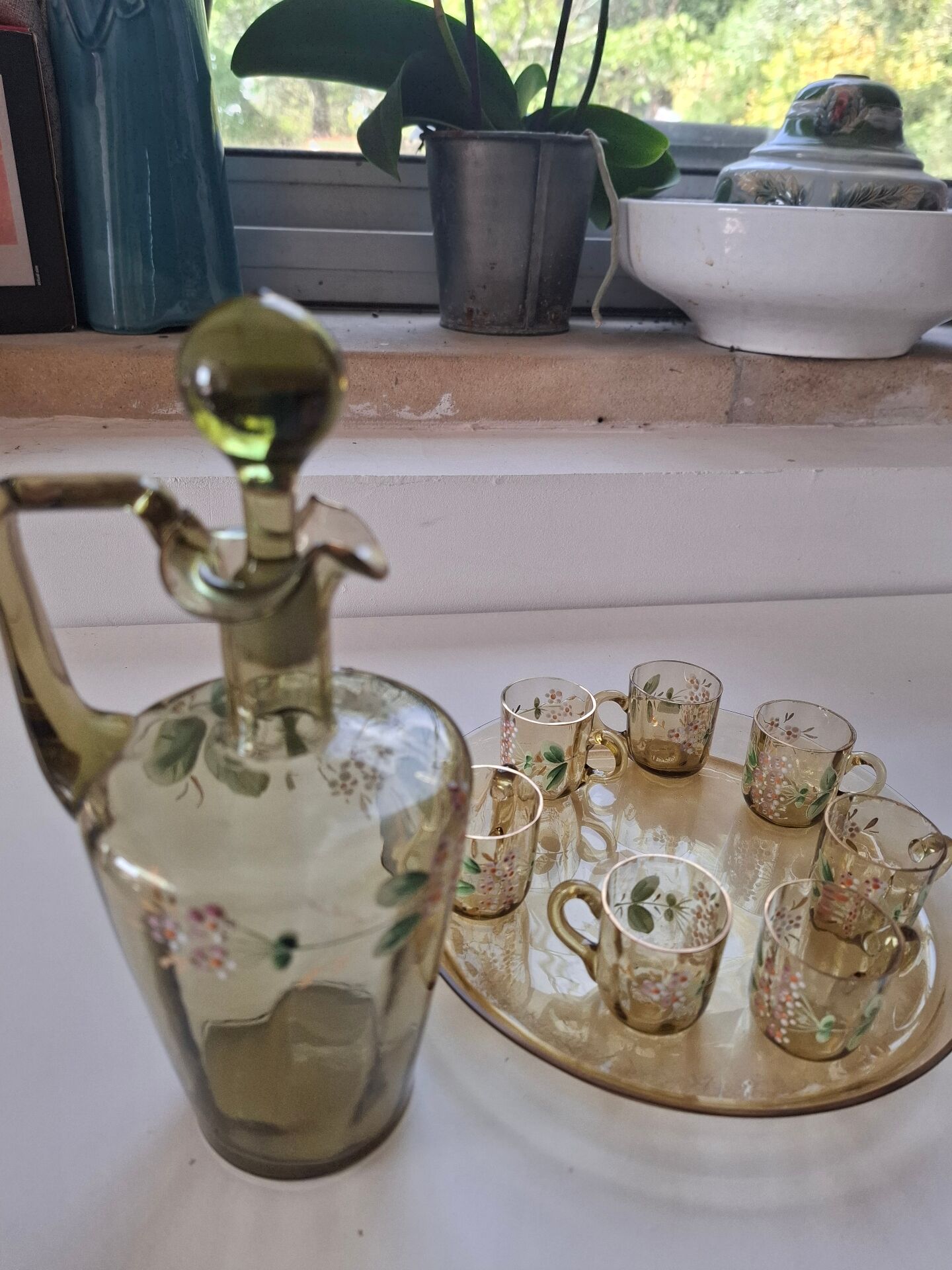 Legras liqueur service
