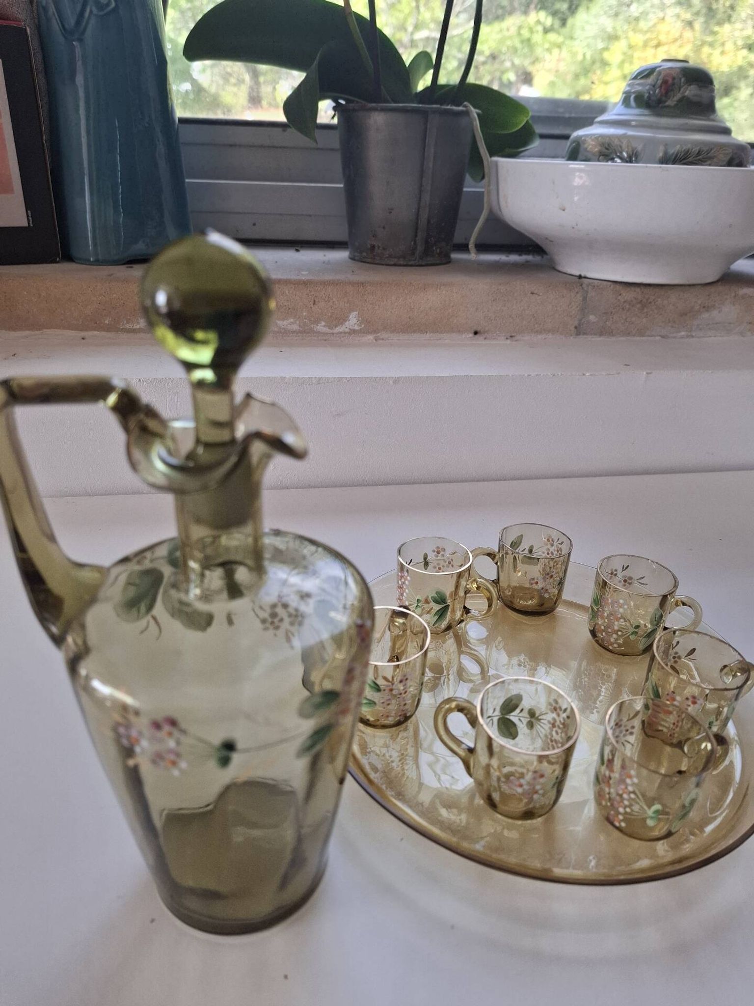 Legras liqueur service