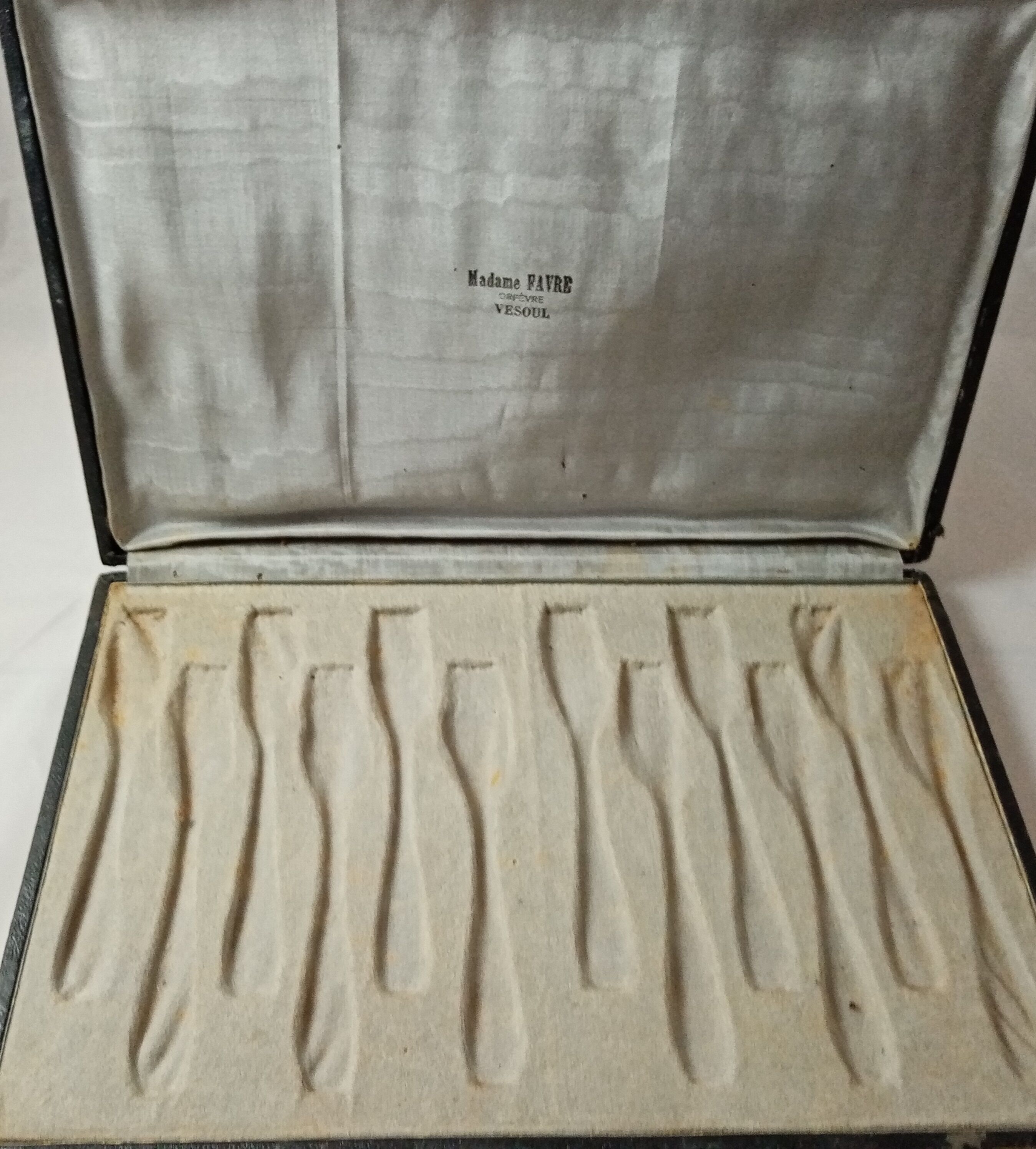 Suite 12 dessert forks silver metal era art deco