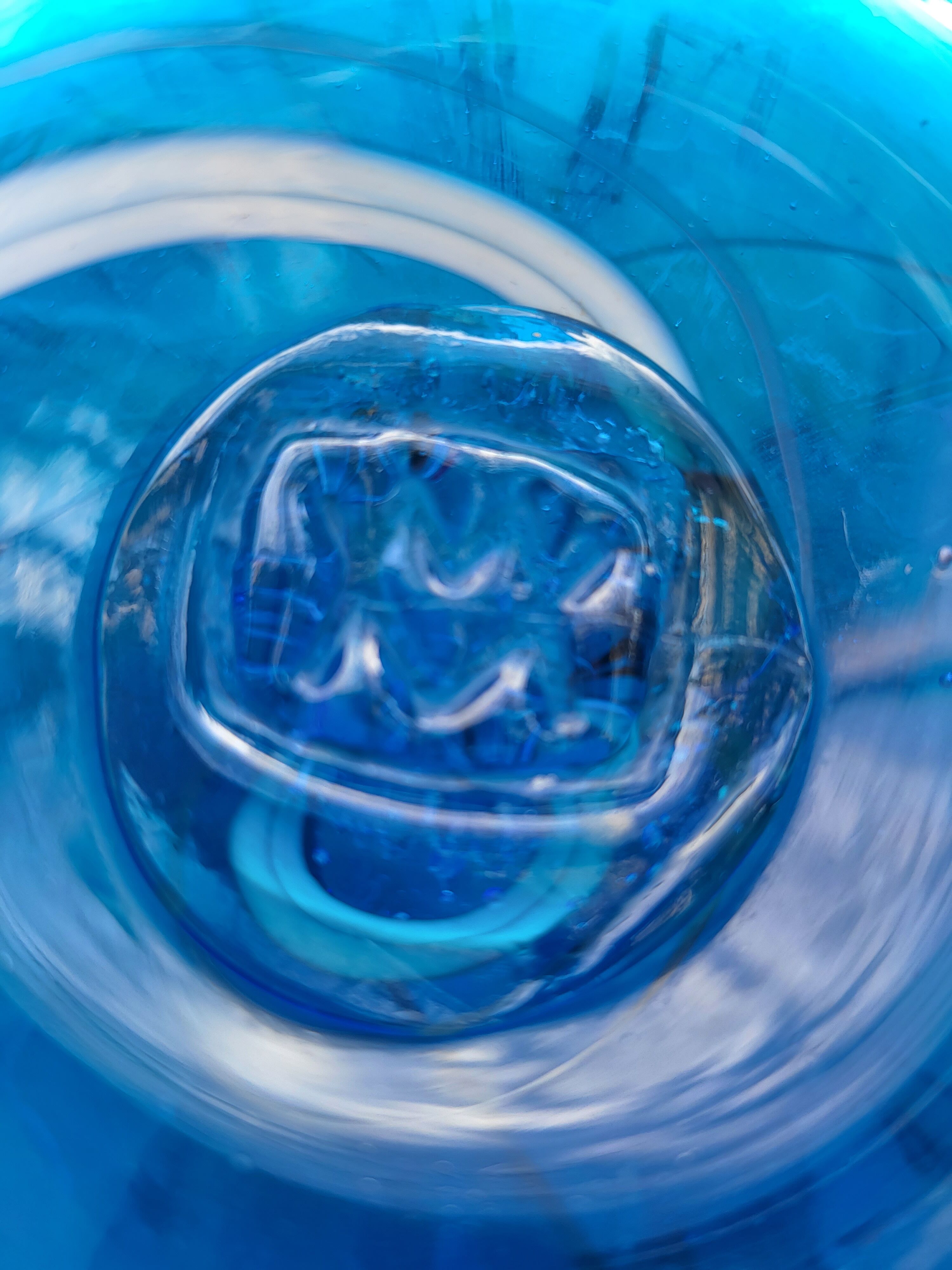 Vintage soliflore from the Maure Vieil glassworks