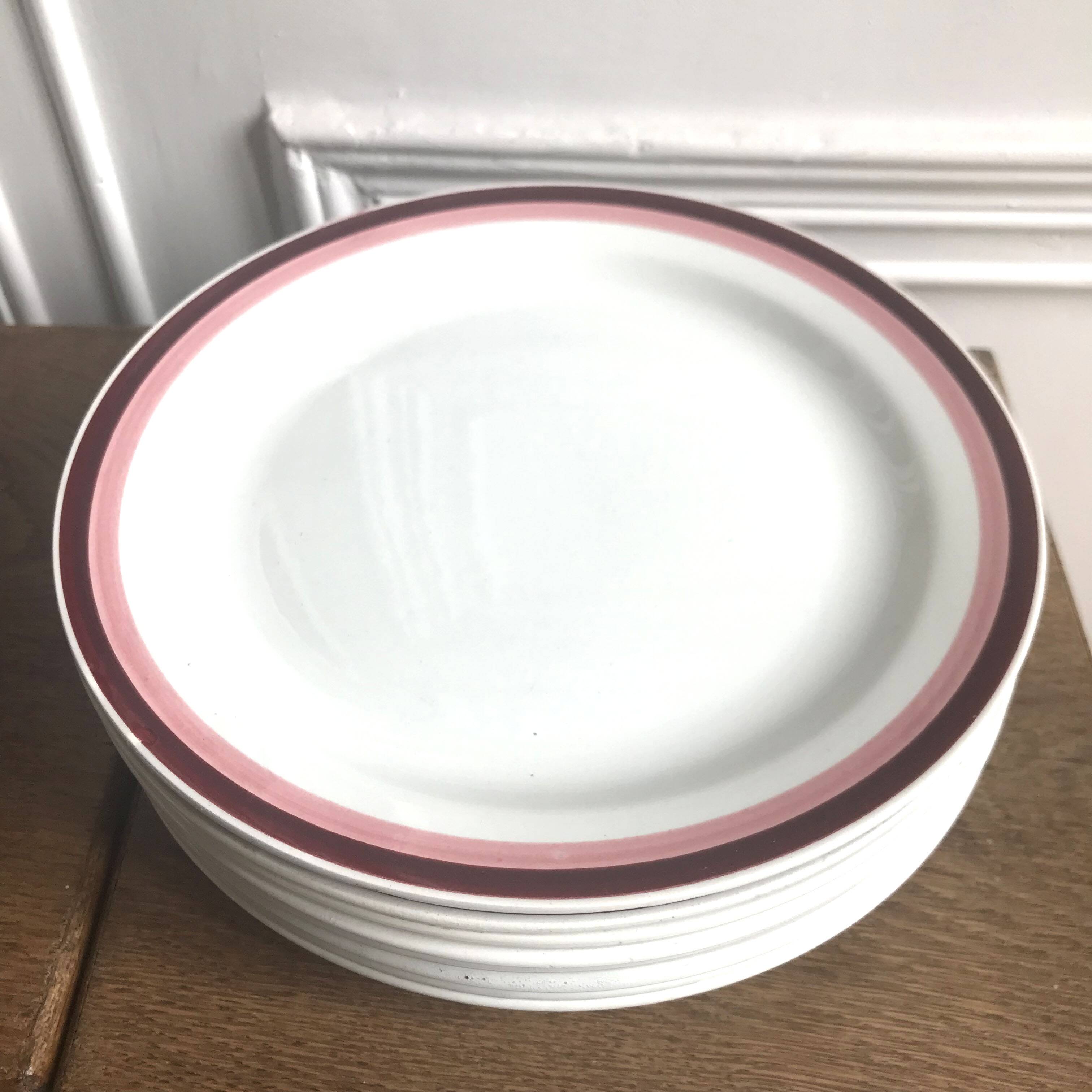8 HBCM Montereau dinner plates