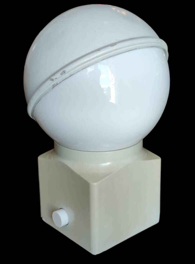 Vintage design table lamp Erco white metal
