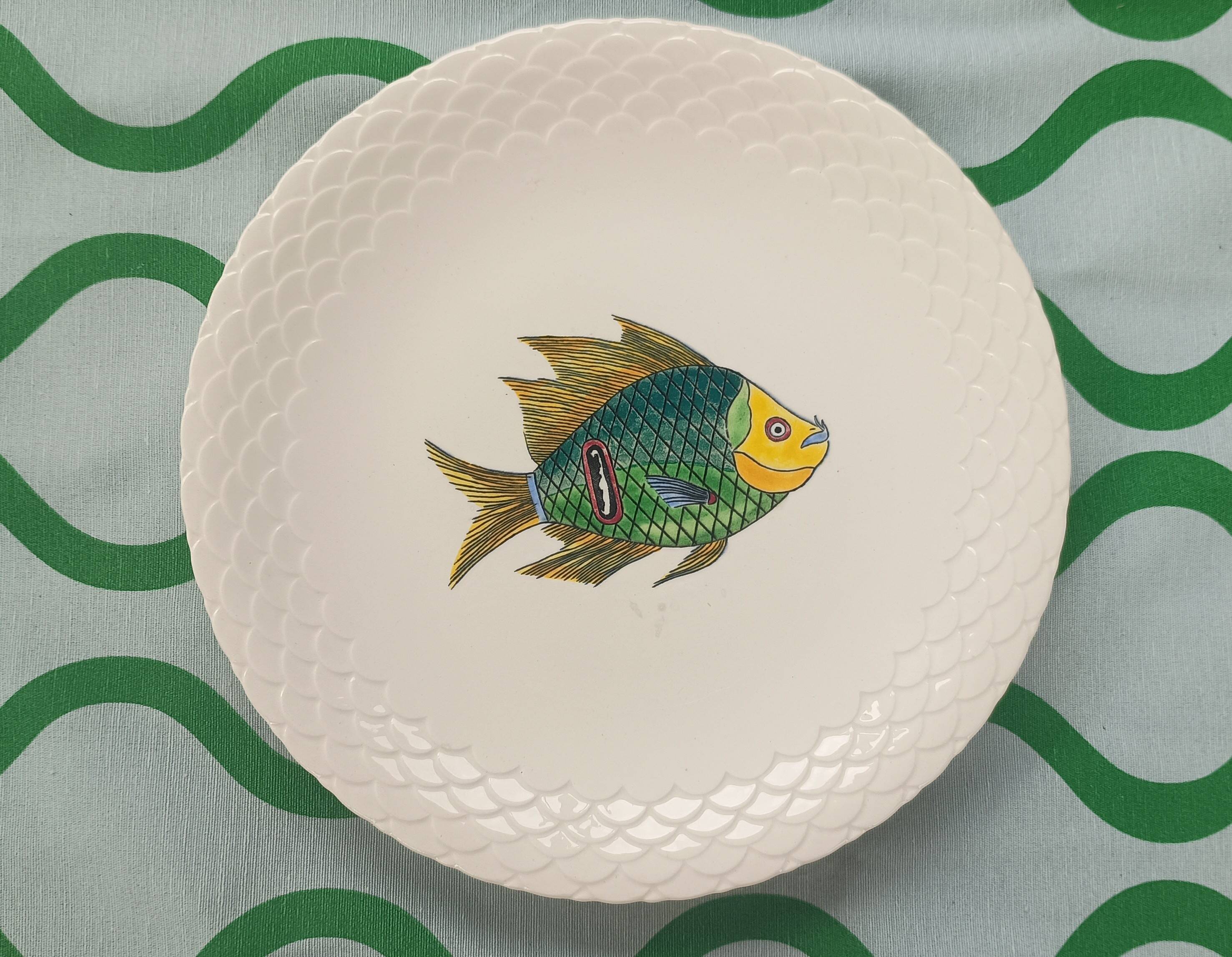 Gien plate "Halong Bay" – fish design – vintage