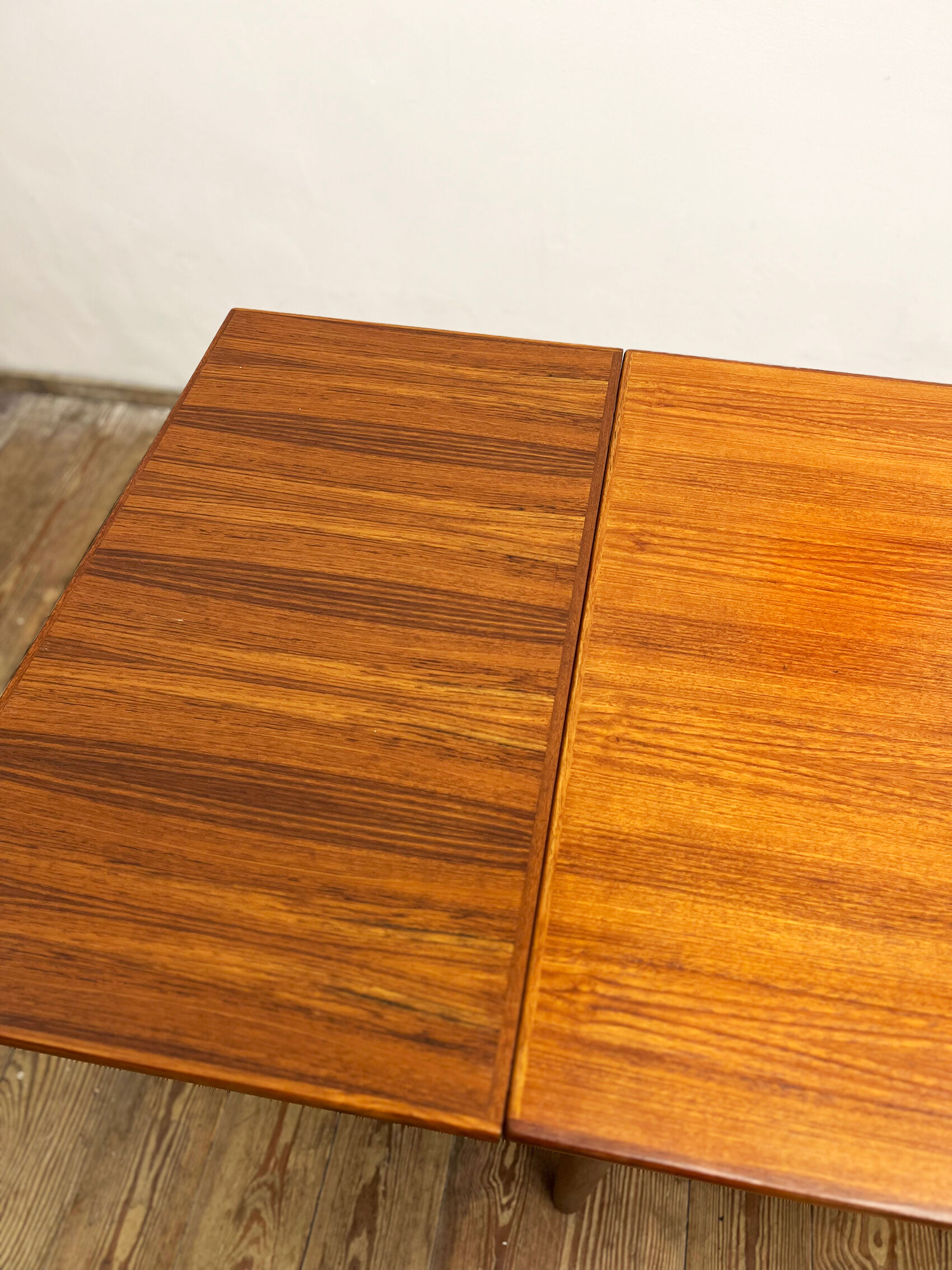 Extendable Mid Century Teak Dining Table with pull out leaves, Denmark, 1950s