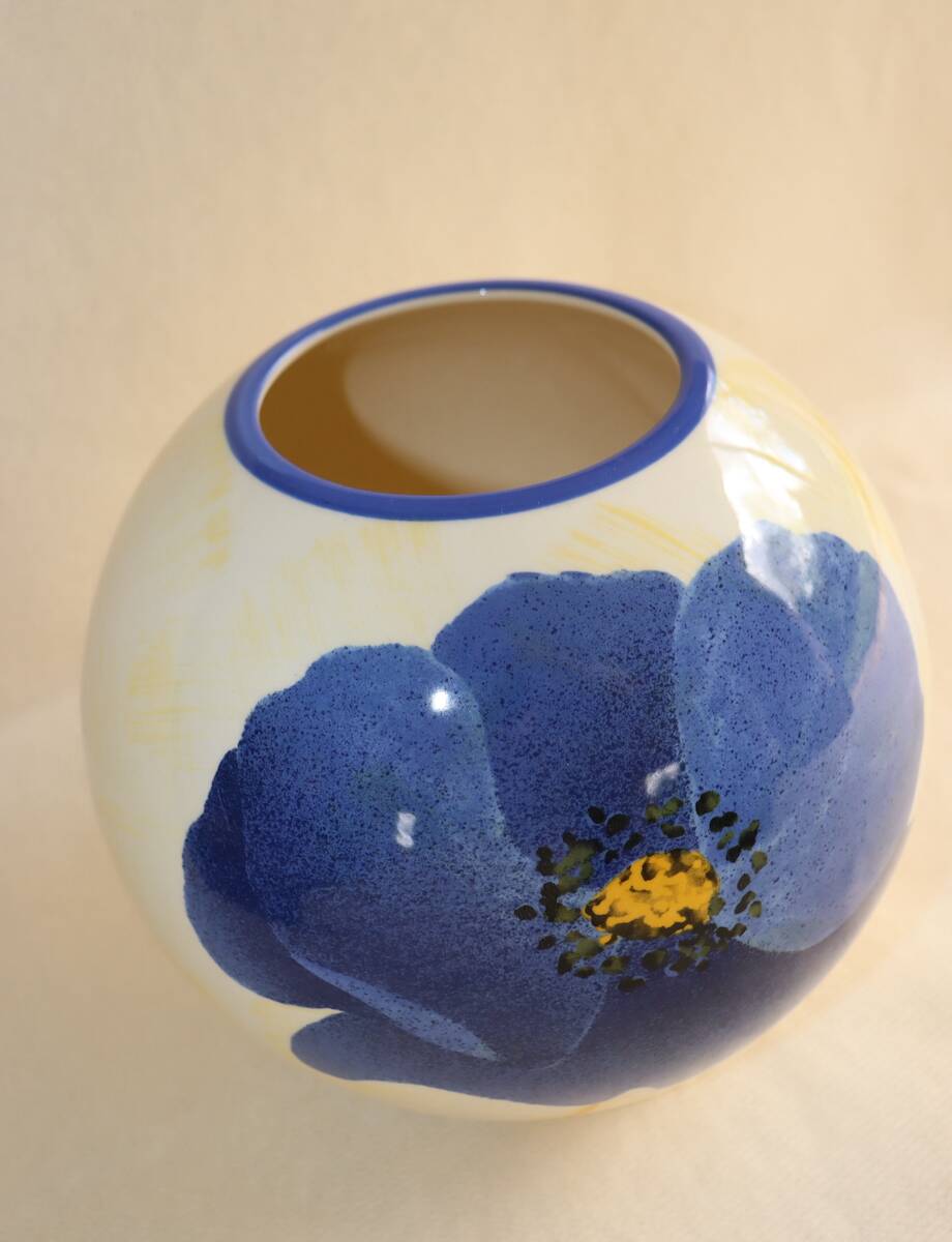 Saint Clément ball vase